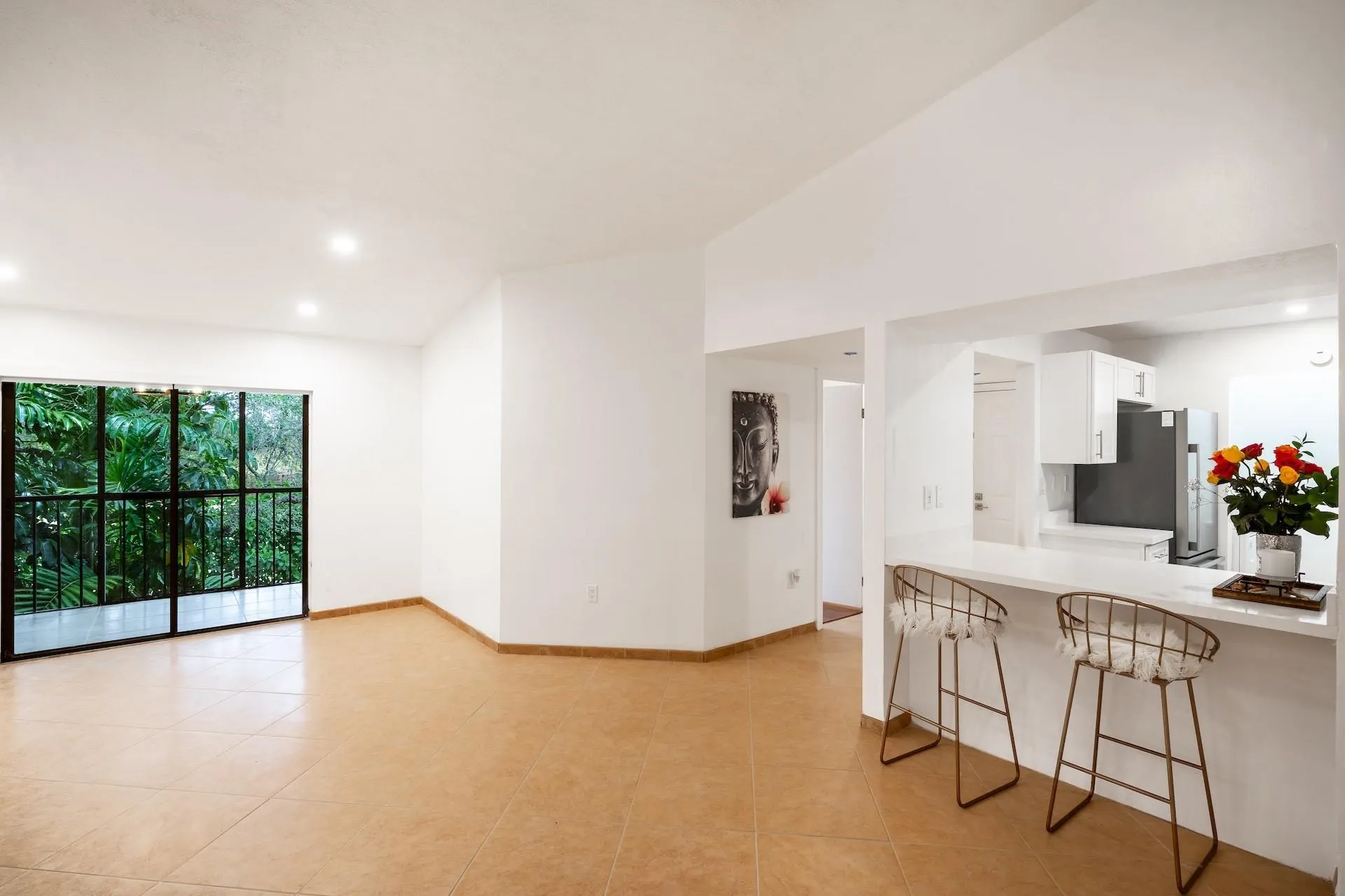 927 NE 199 Street, #202
