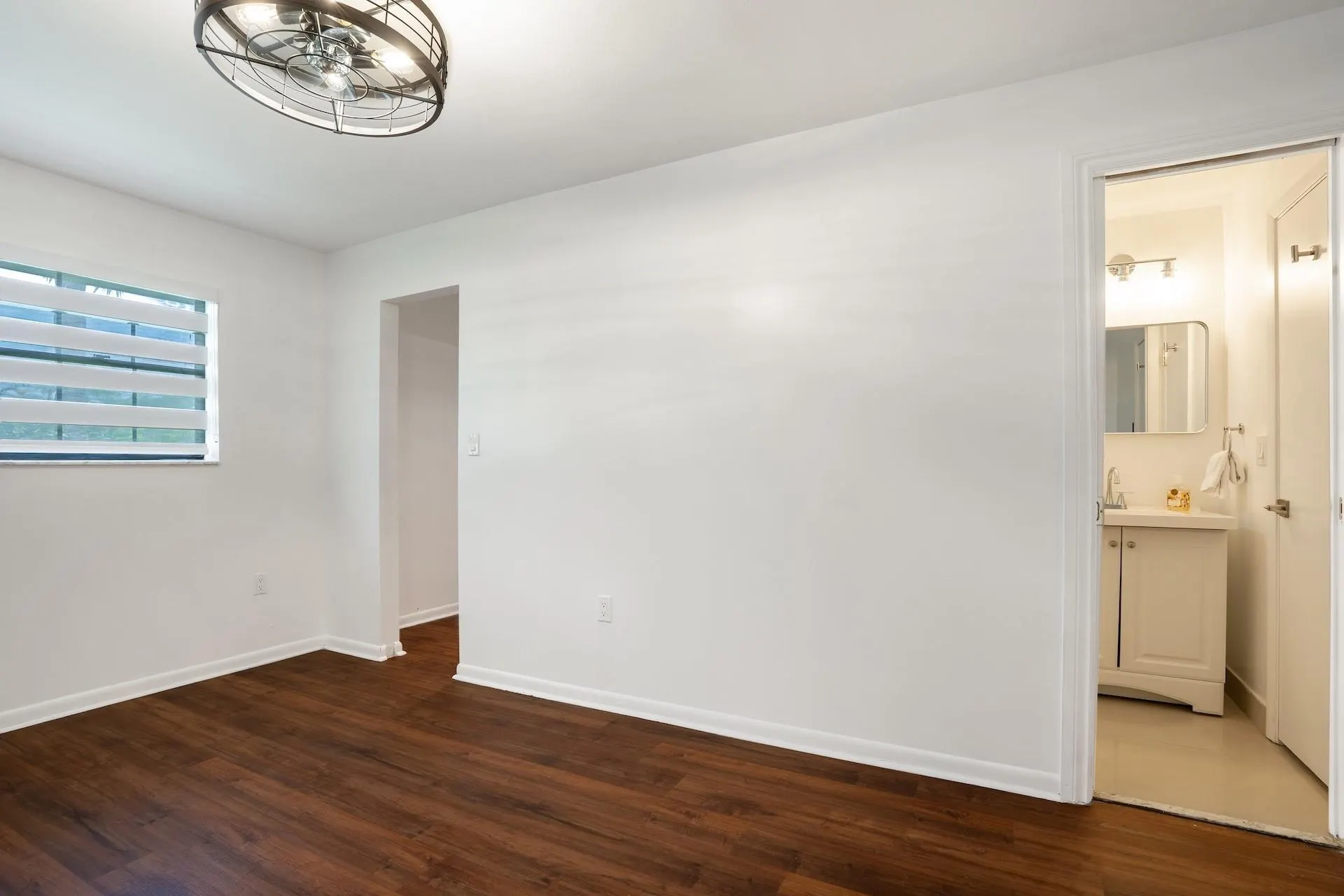 927 NE 199 Street, #202