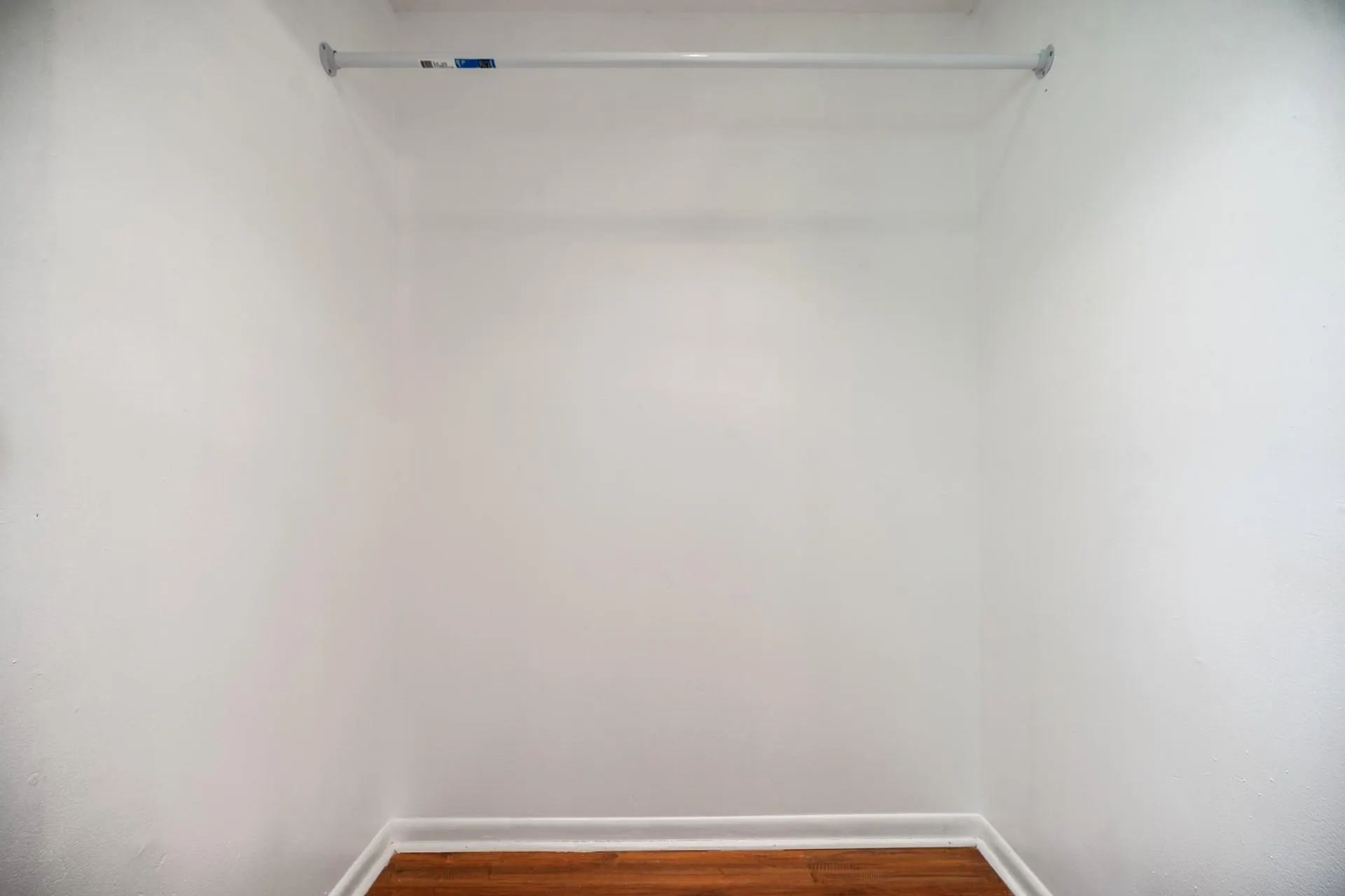 927 NE 199 Street, #202