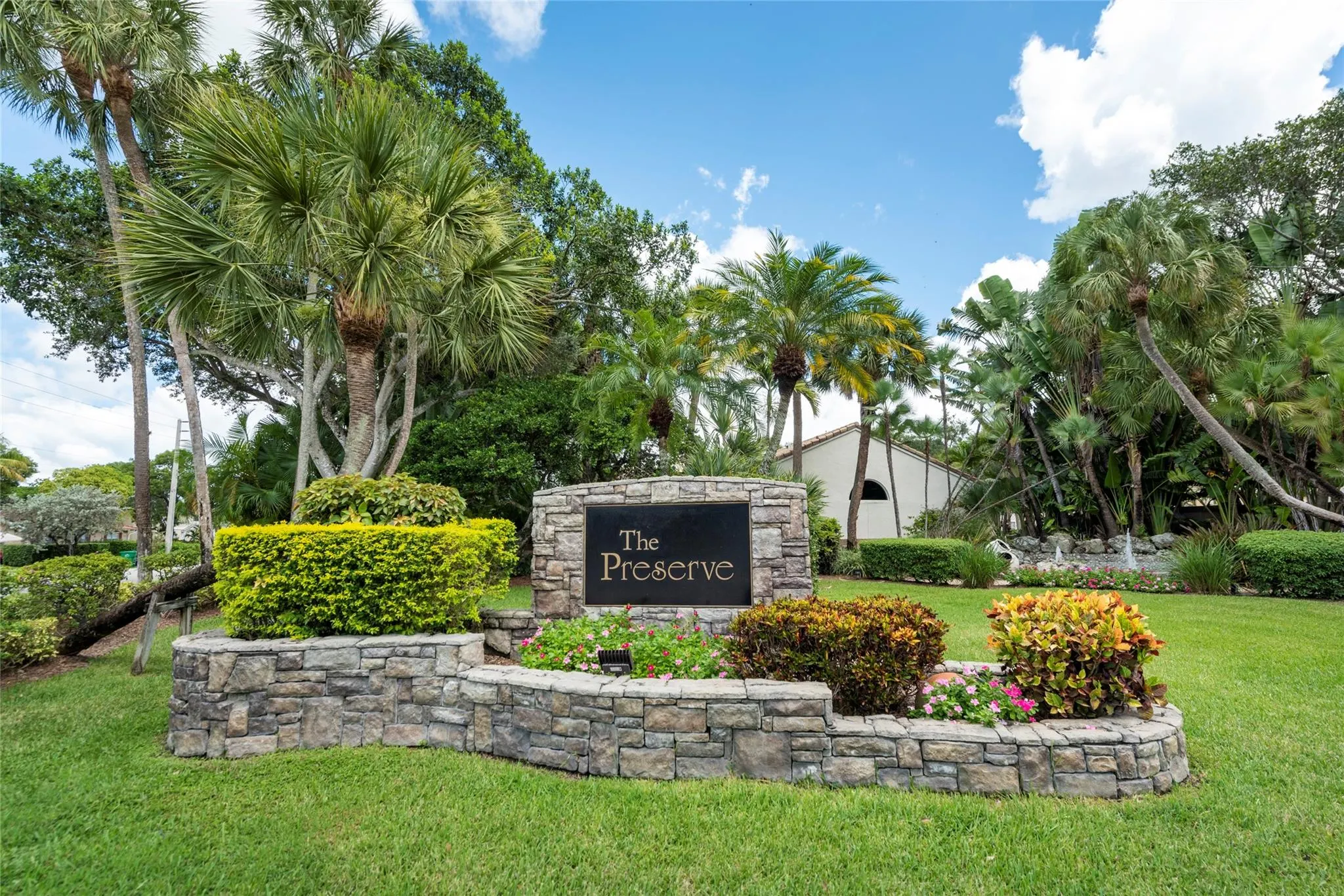 3508 Wildflower Dr