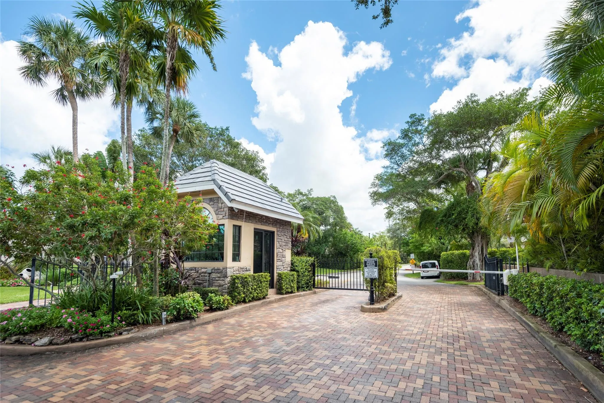 3508 Wildflower Dr