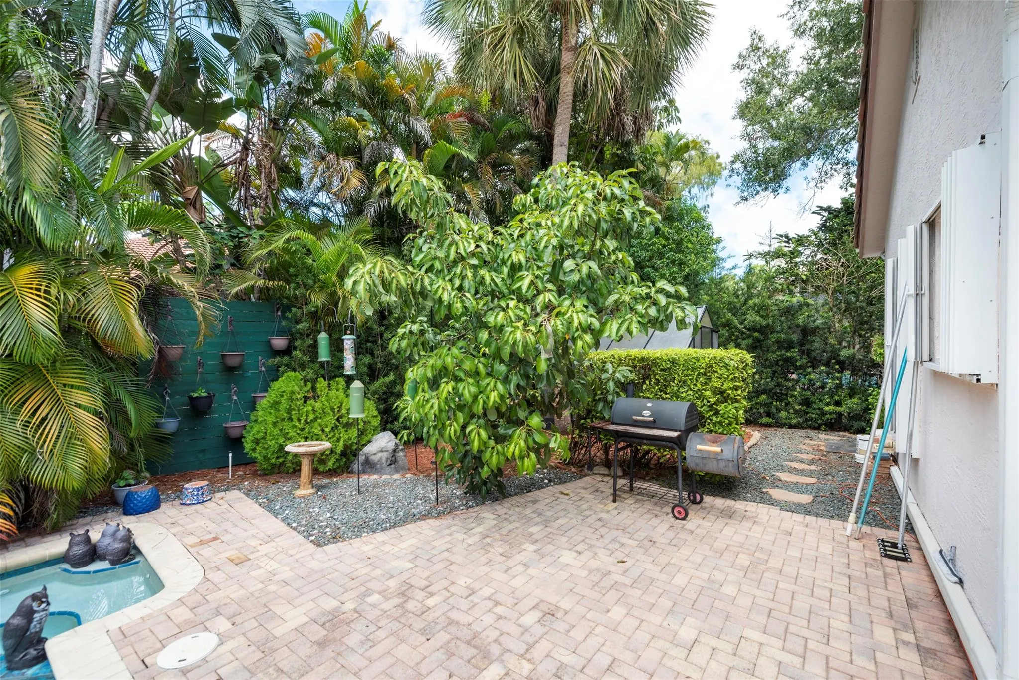 3508 Wildflower Dr