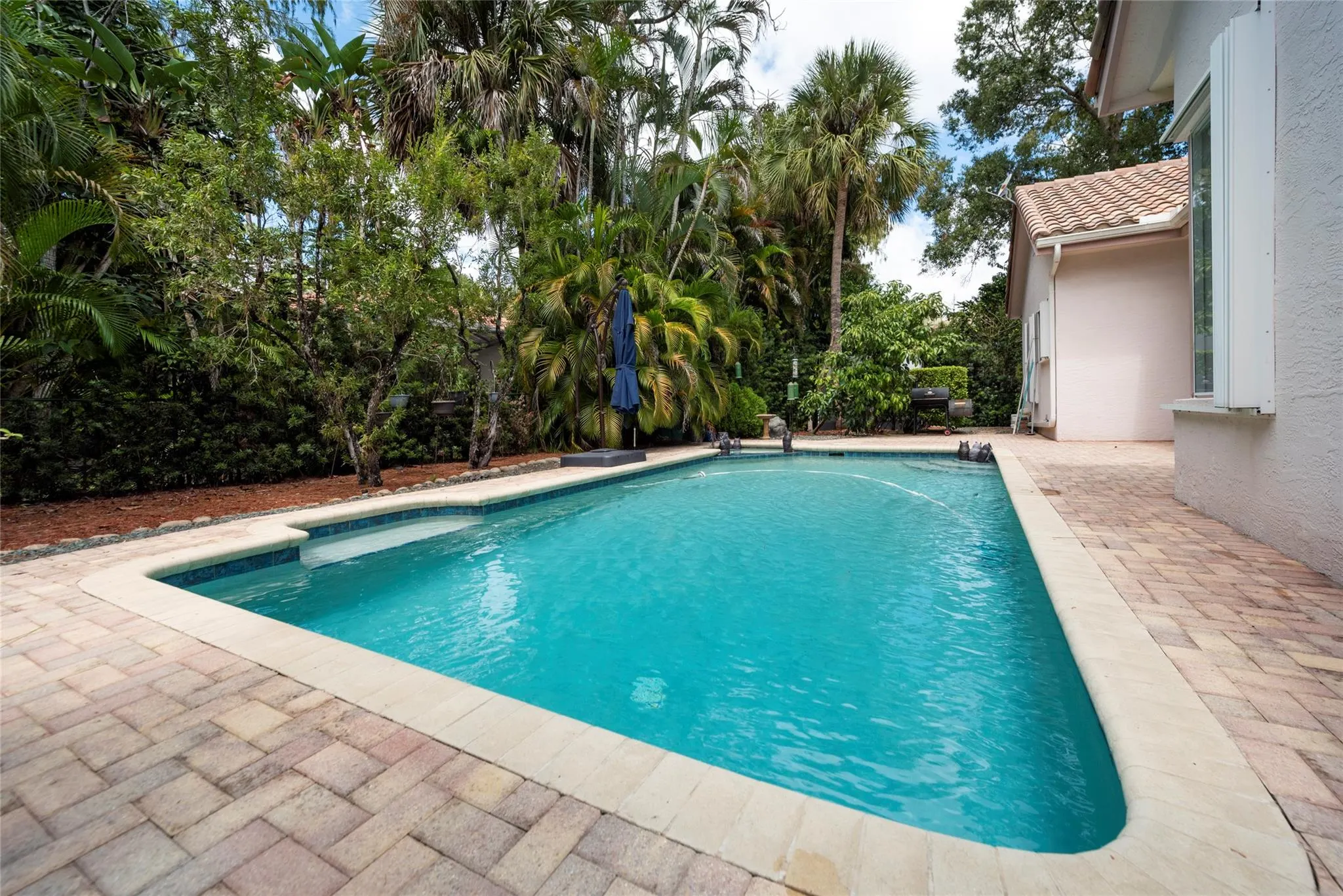 3508 Wildflower Dr