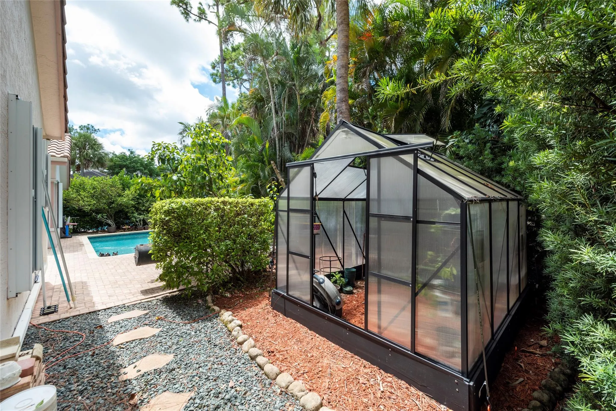 3508 Wildflower Dr