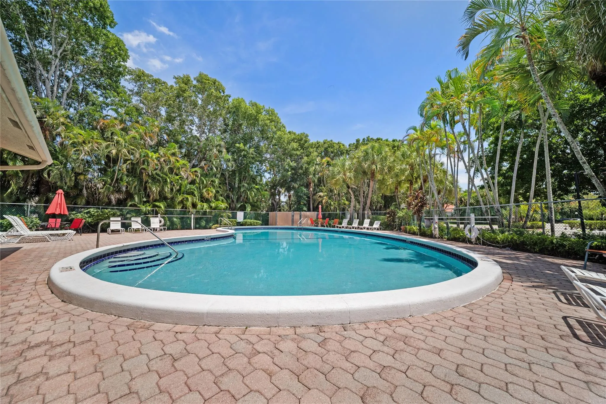 1784 Hammock Blvd