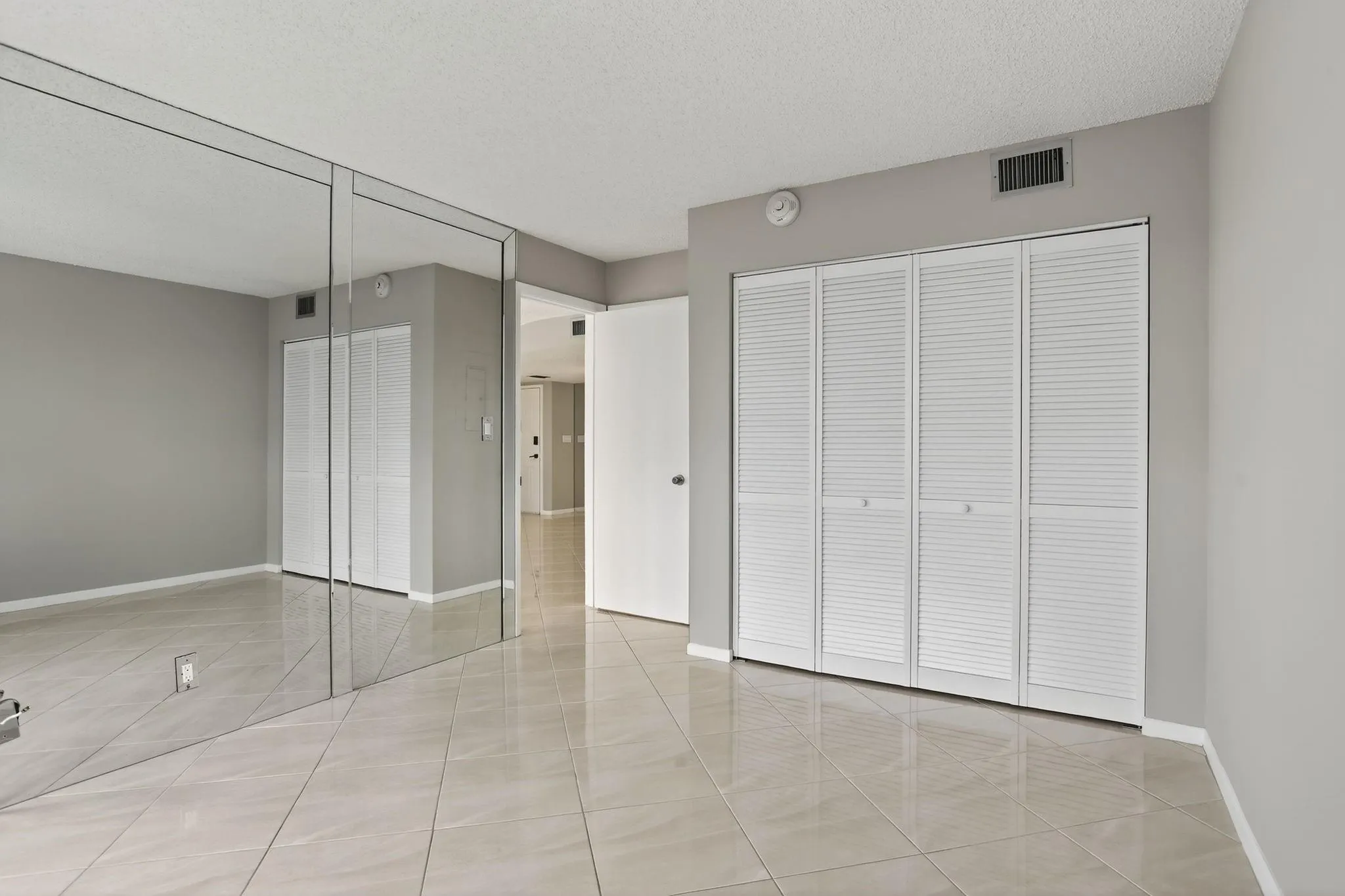 330 SE 20 Ave, #421
