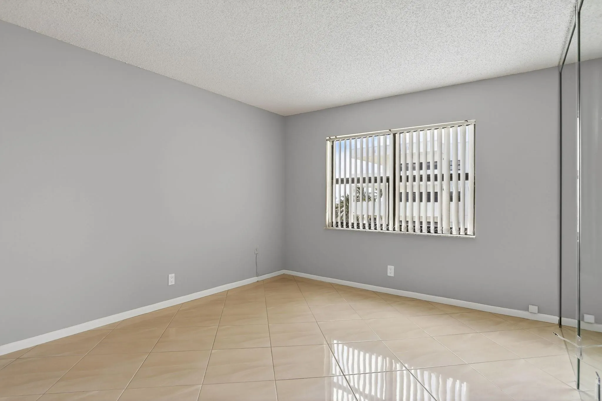 330 SE 20 Ave, #421