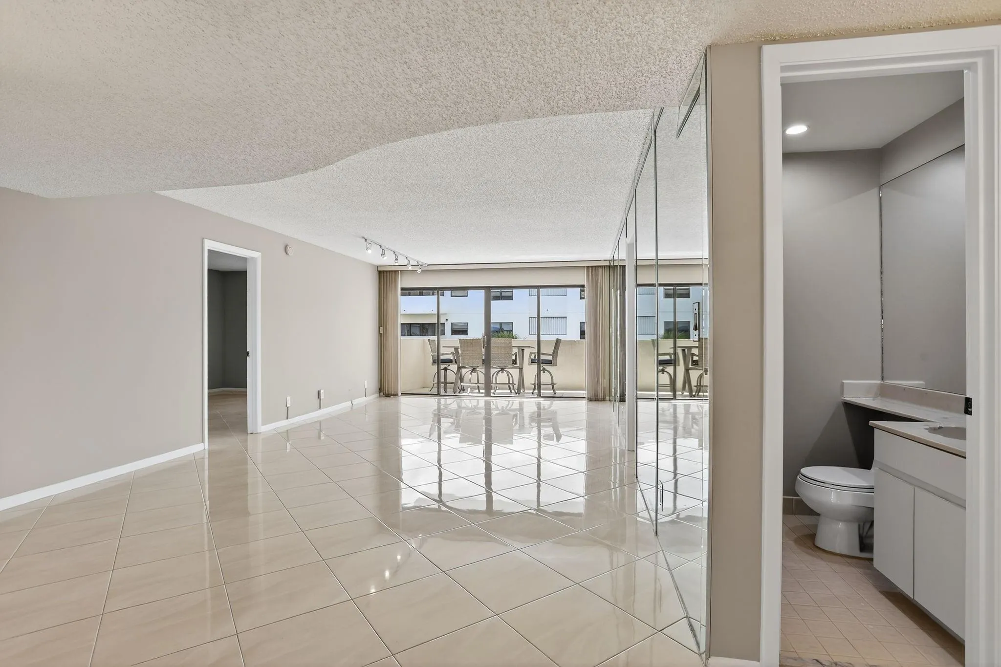 330 SE 20 Ave, #421
