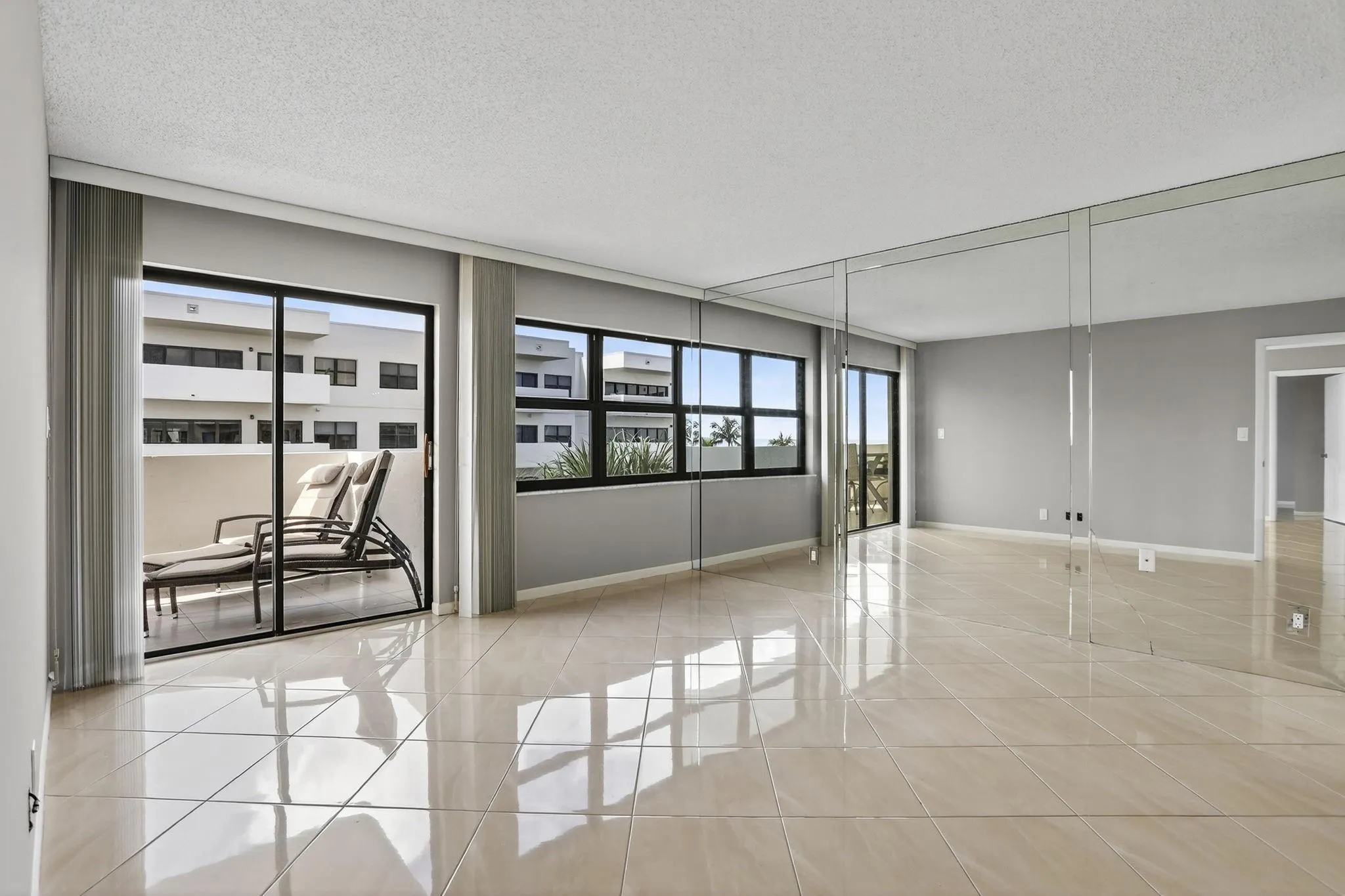 330 SE 20 Ave, #421
