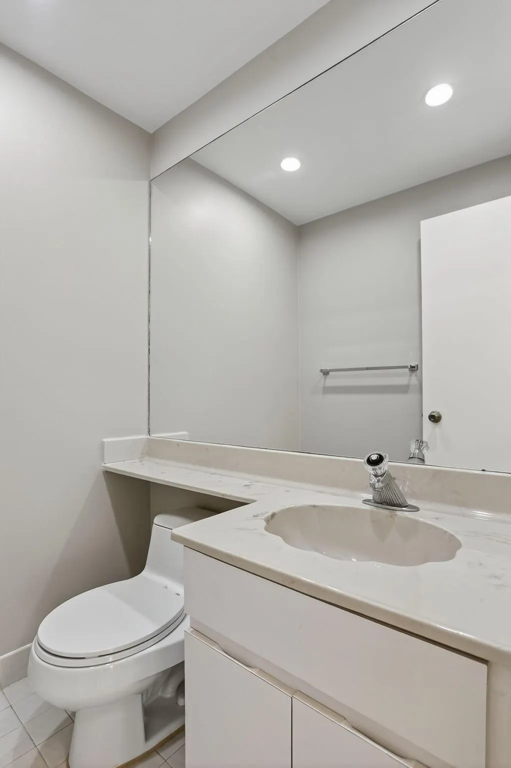 330 SE 20 Ave, #421