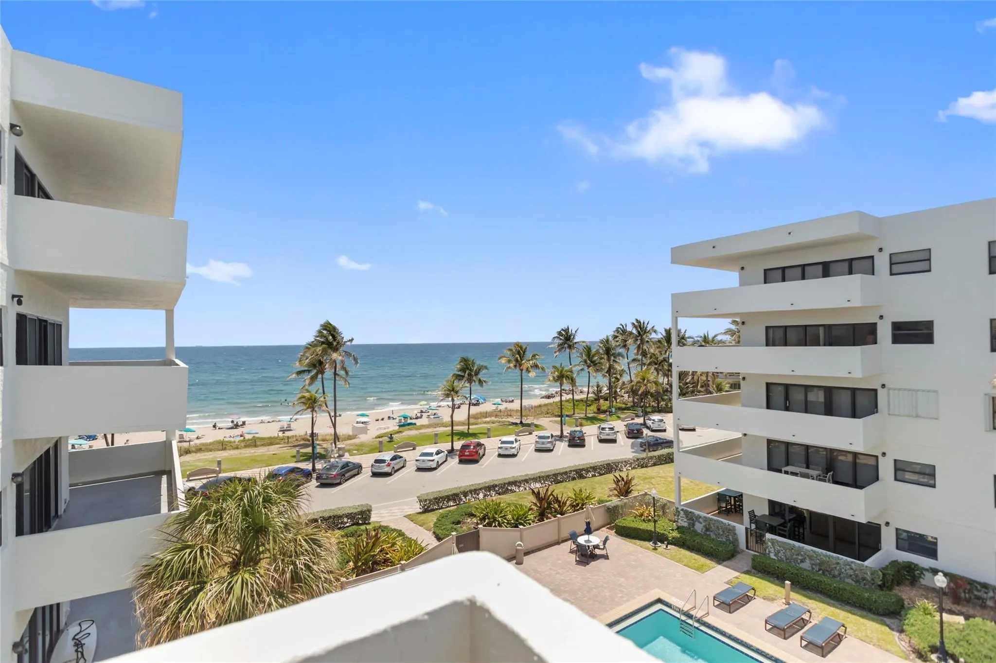 330 SE 20 Ave, #421