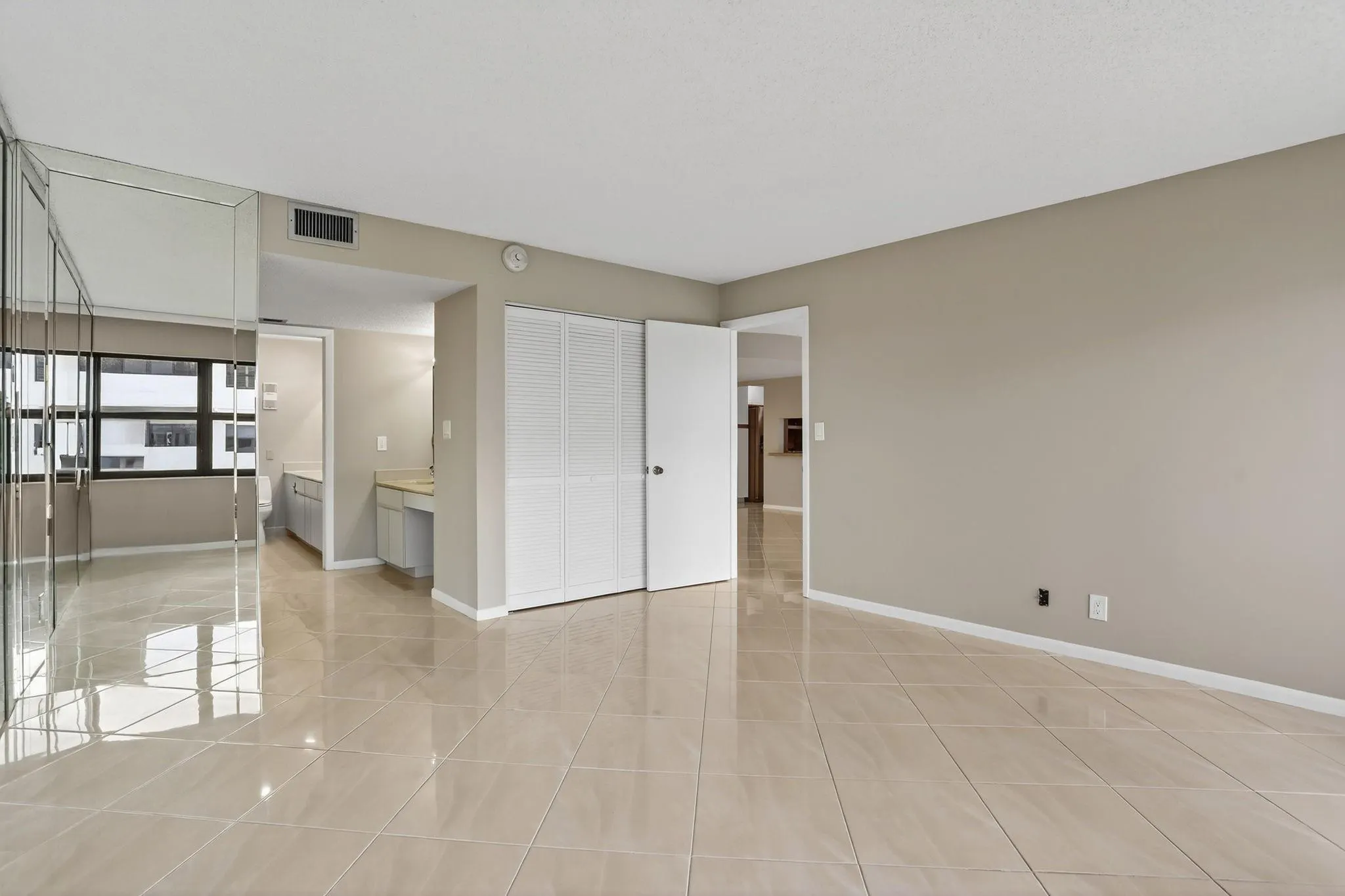 330 SE 20 Ave, #421