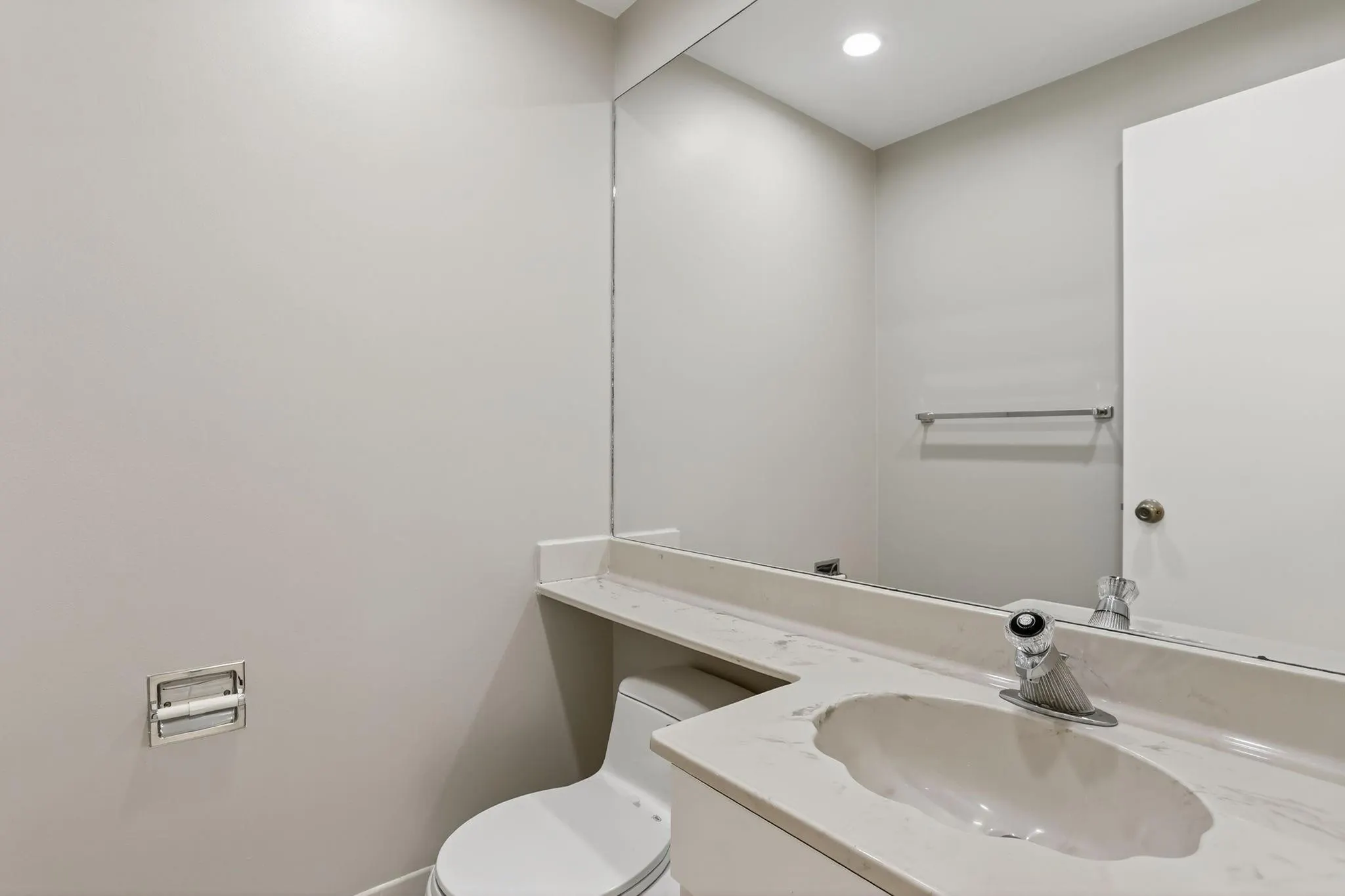 330 SE 20 Ave, #421