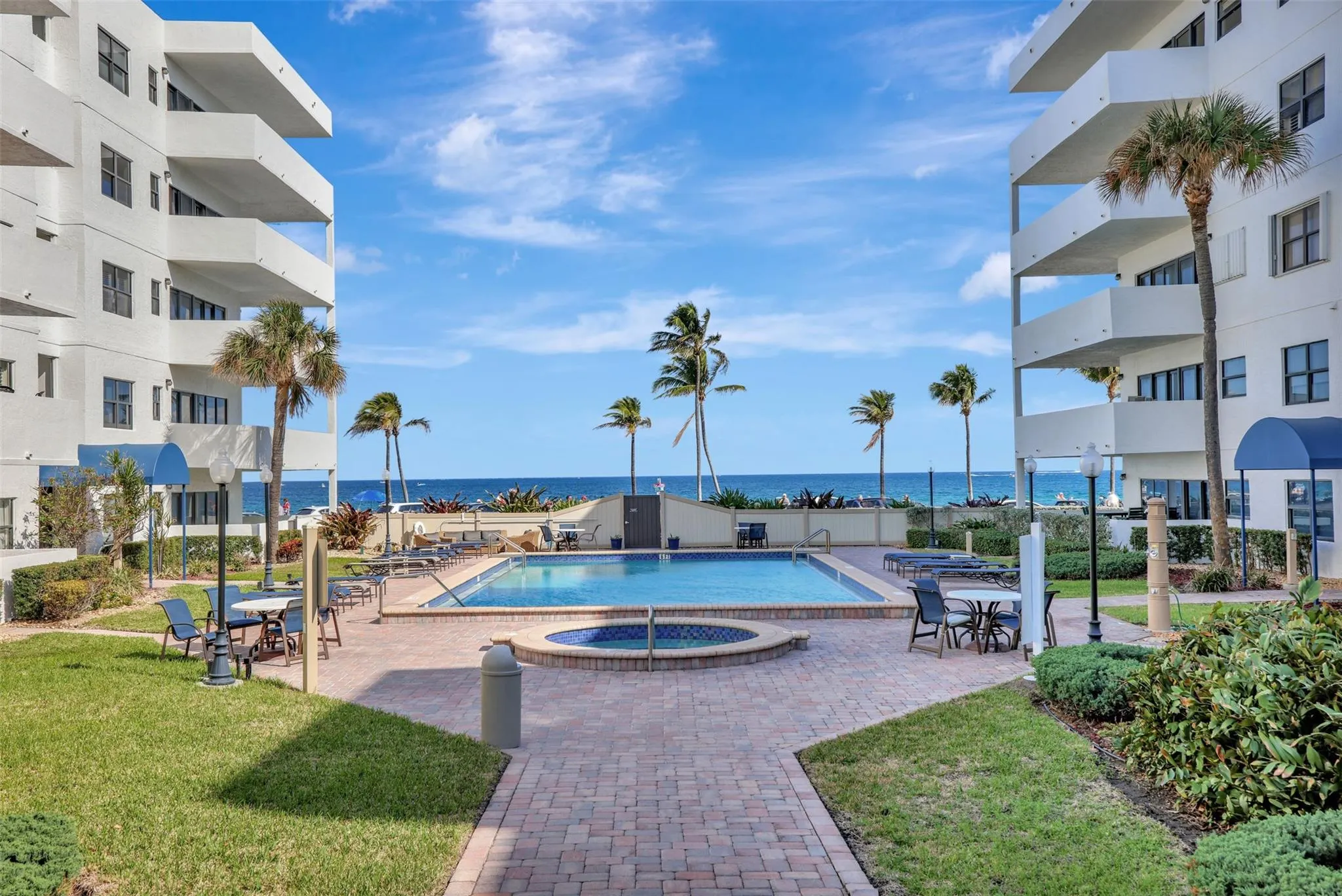330 SE 20 Ave, #421