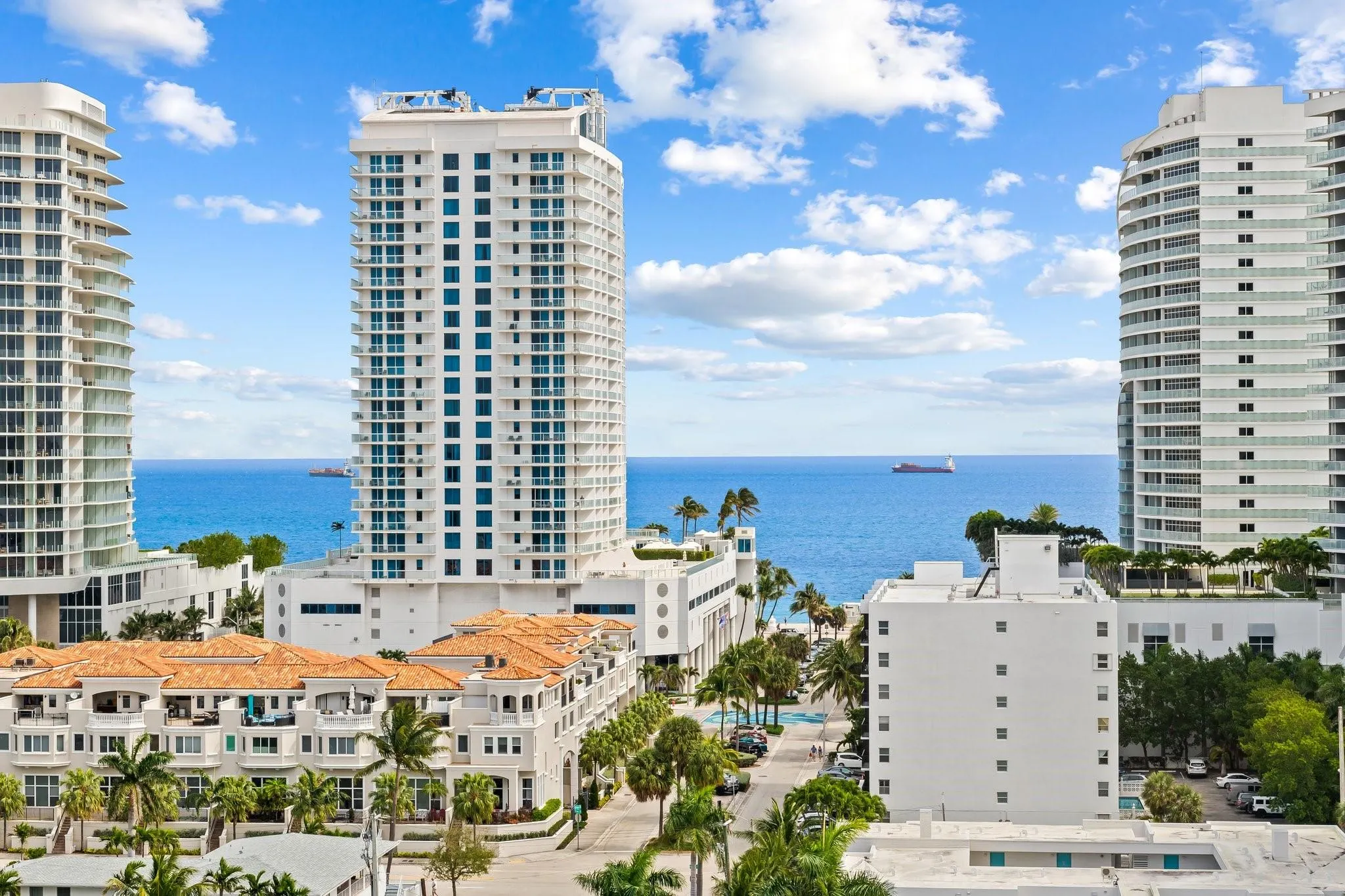 435 Bayshore Dr, #PH3