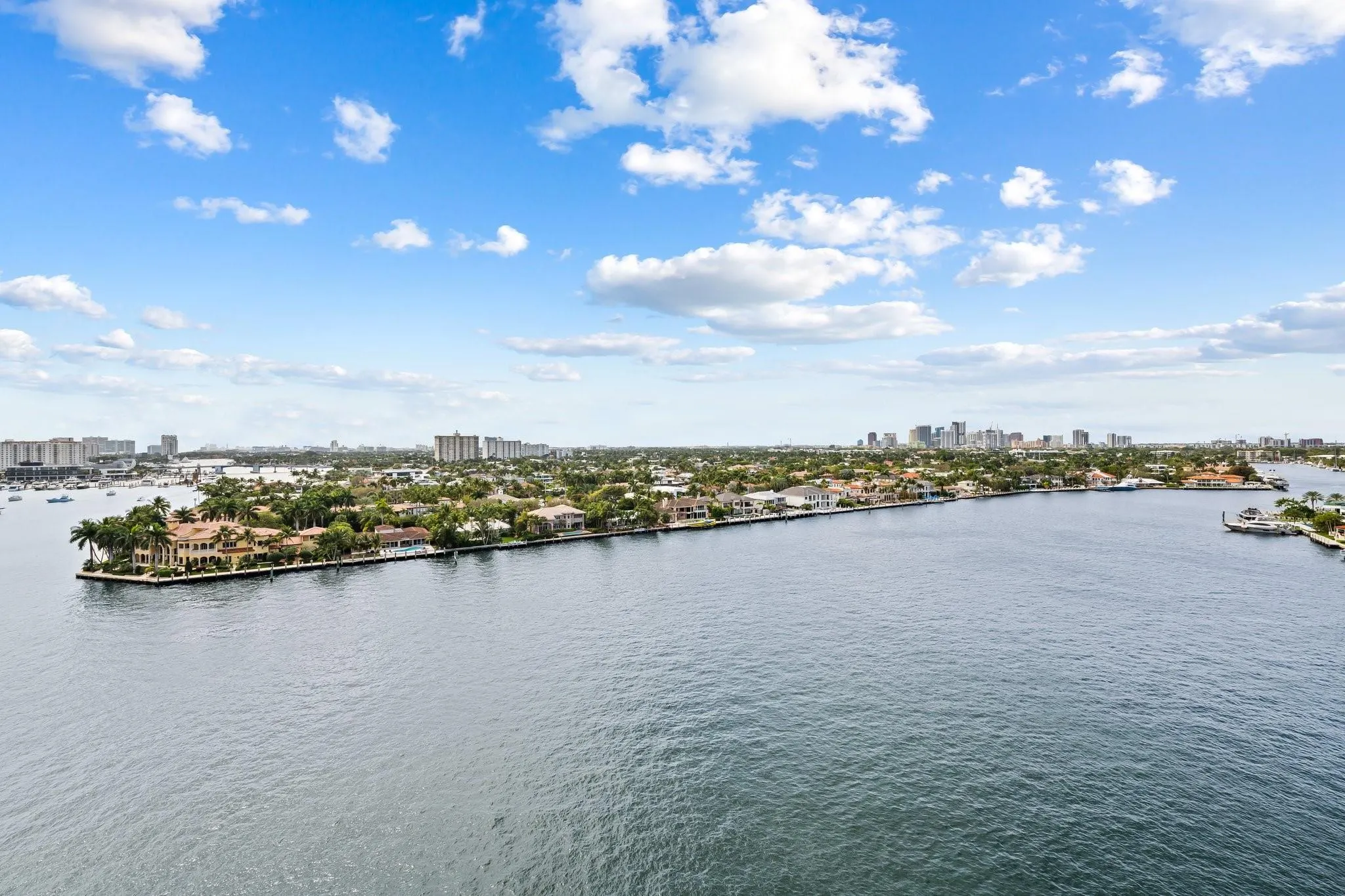 435 Bayshore Dr, #PH3