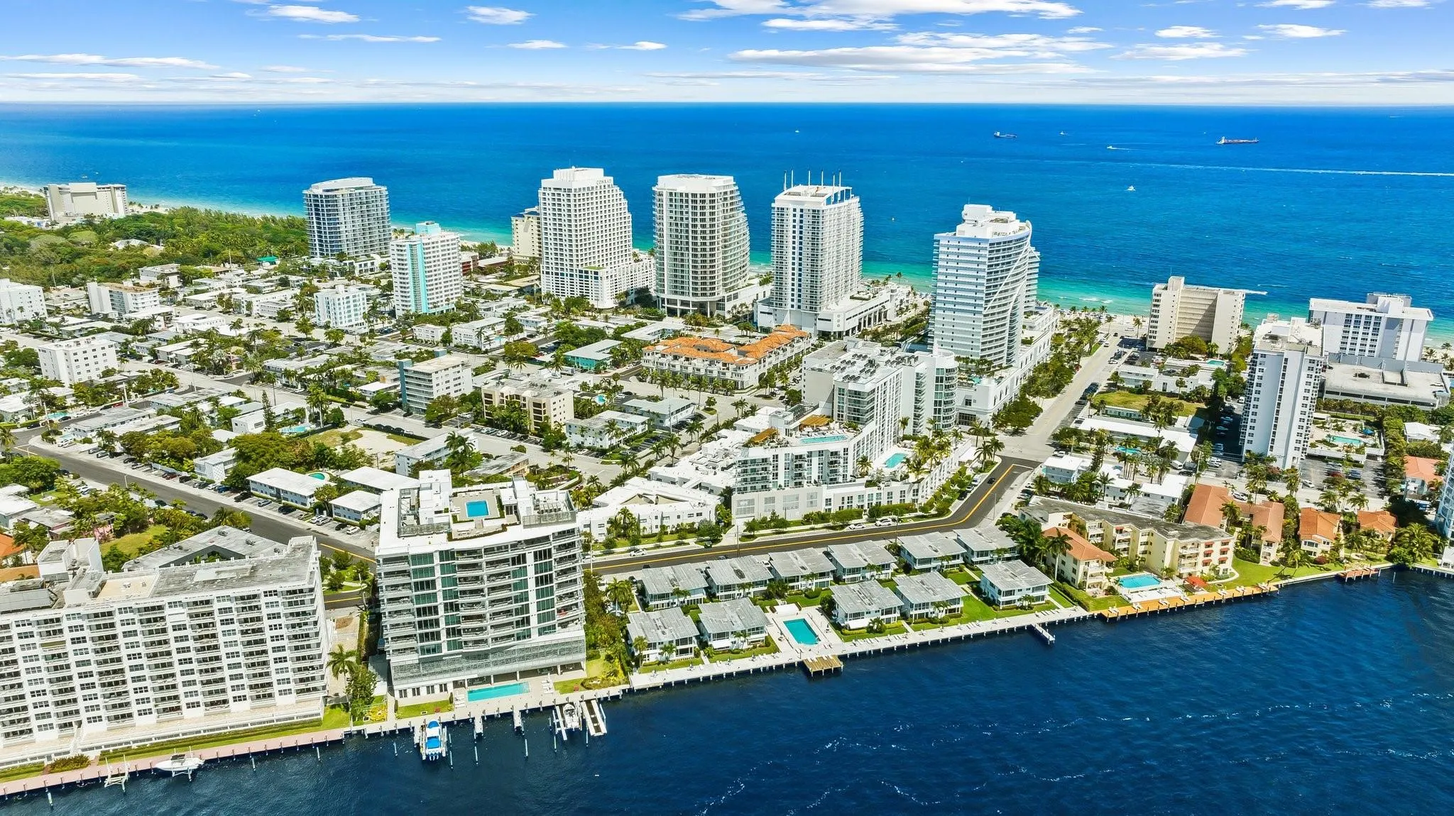 435 Bayshore Dr, #PH3