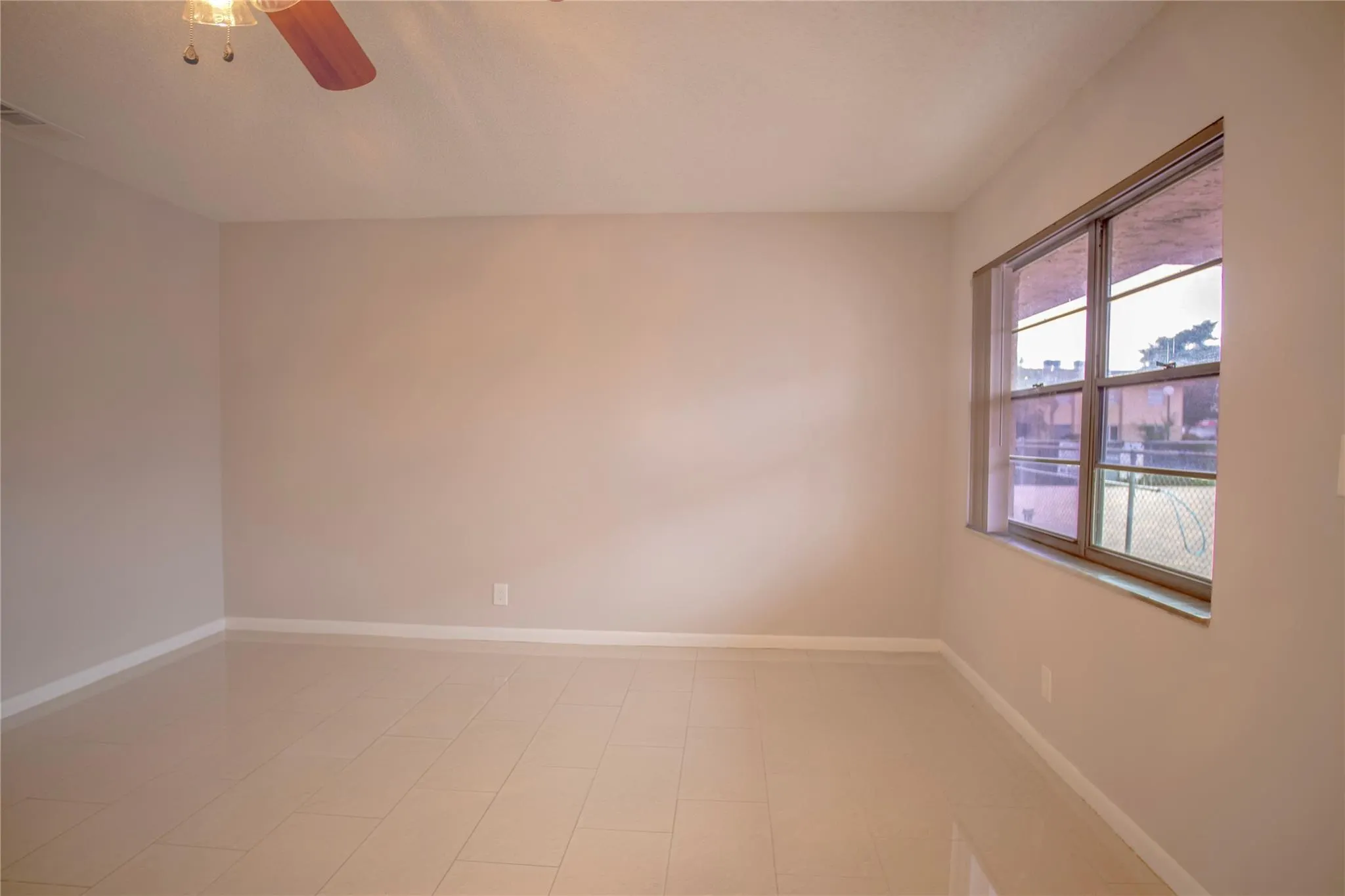 416 Lakeside Dr, #129
