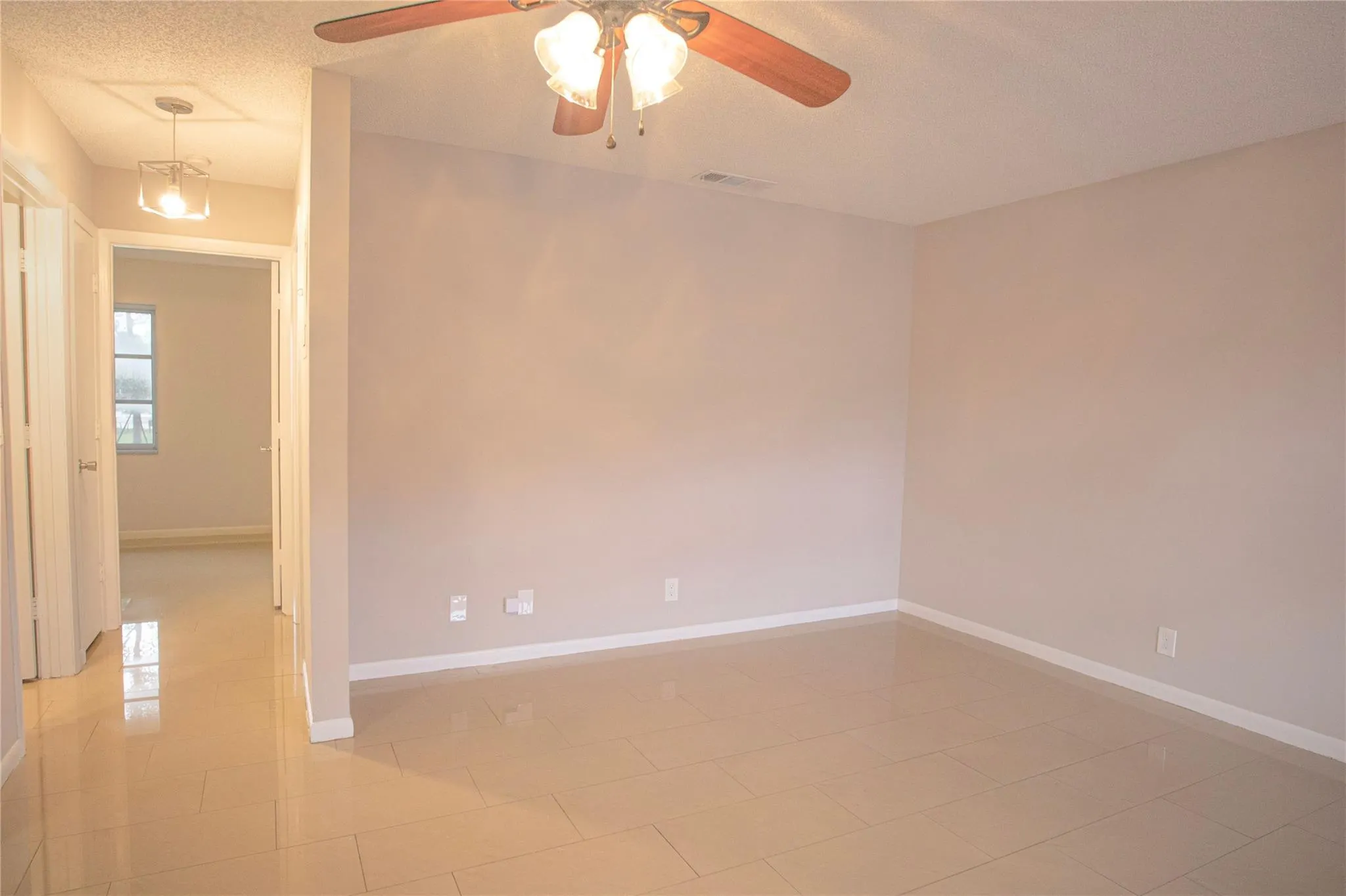 416 Lakeside Dr, #129