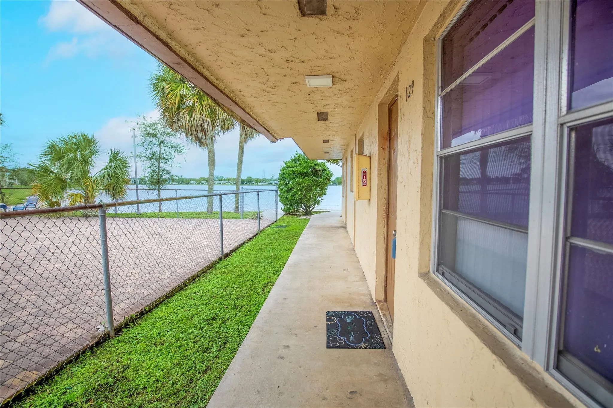 416 Lakeside Dr, #129