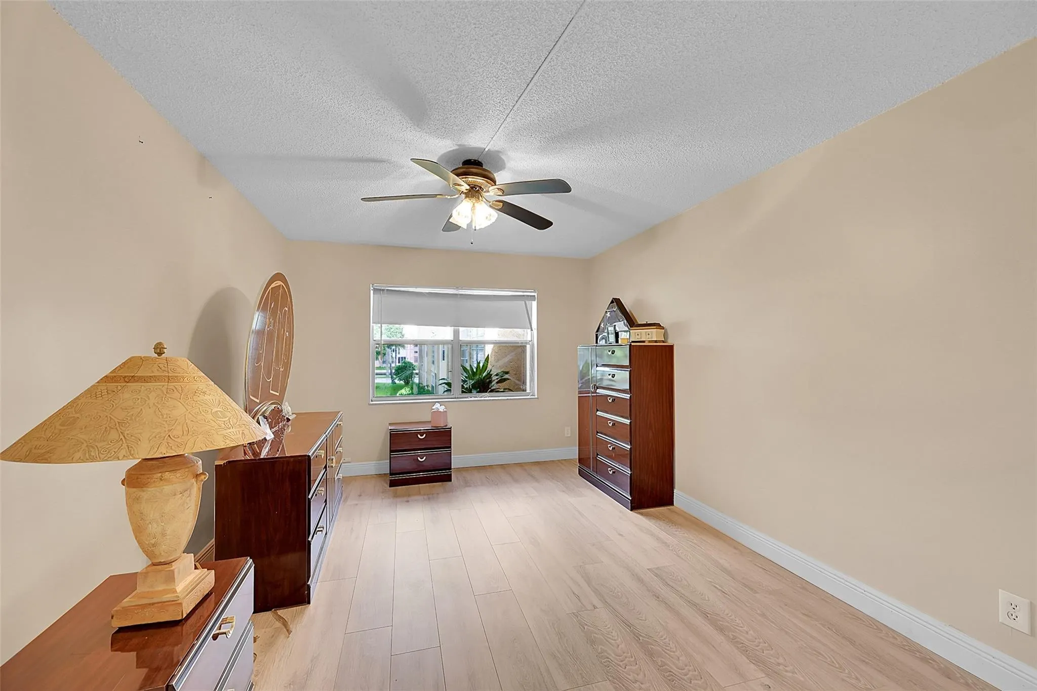 9380 Sunrise Lakes Blvd, #206