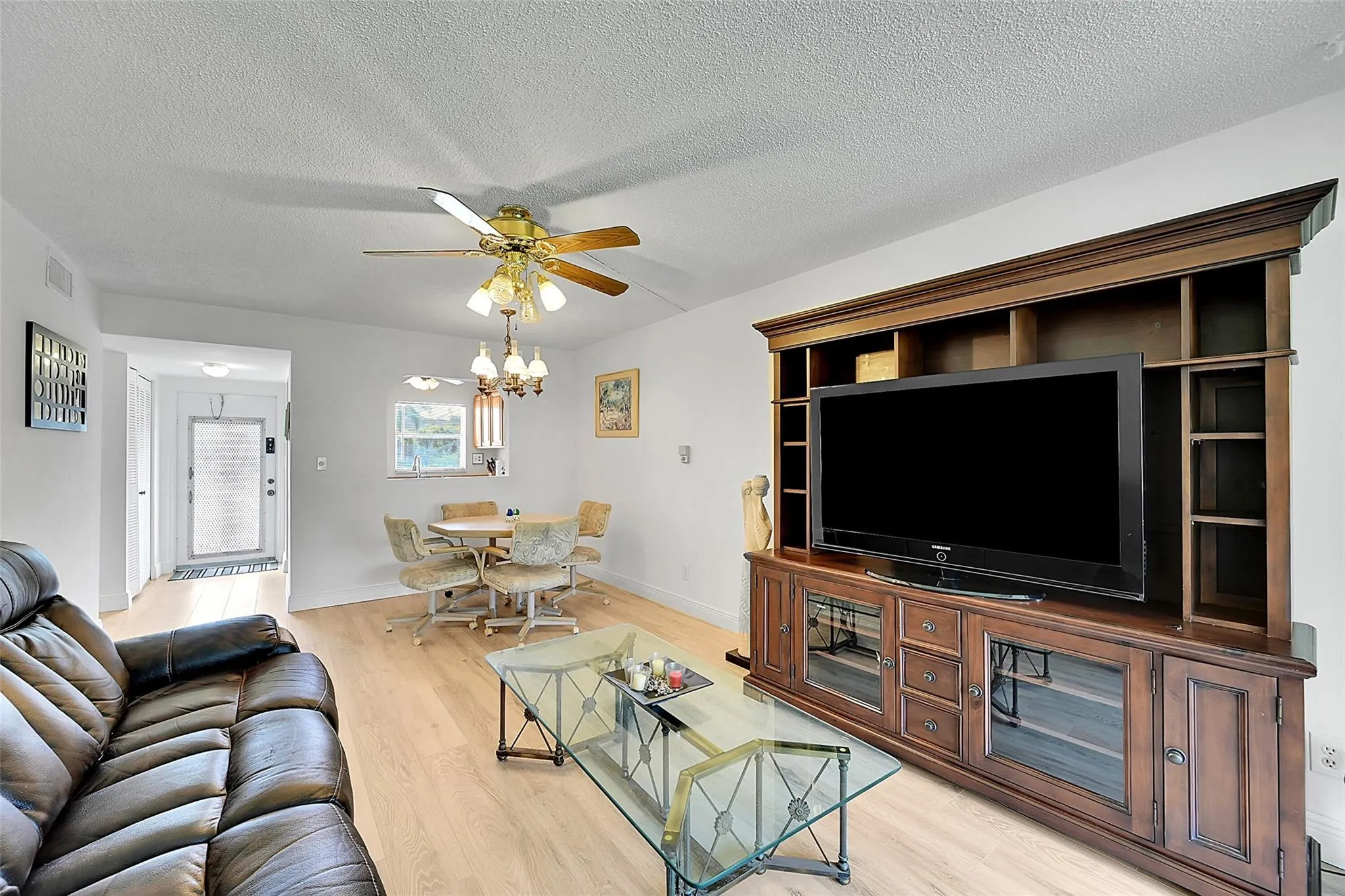 9380 Sunrise Lakes Blvd, #206