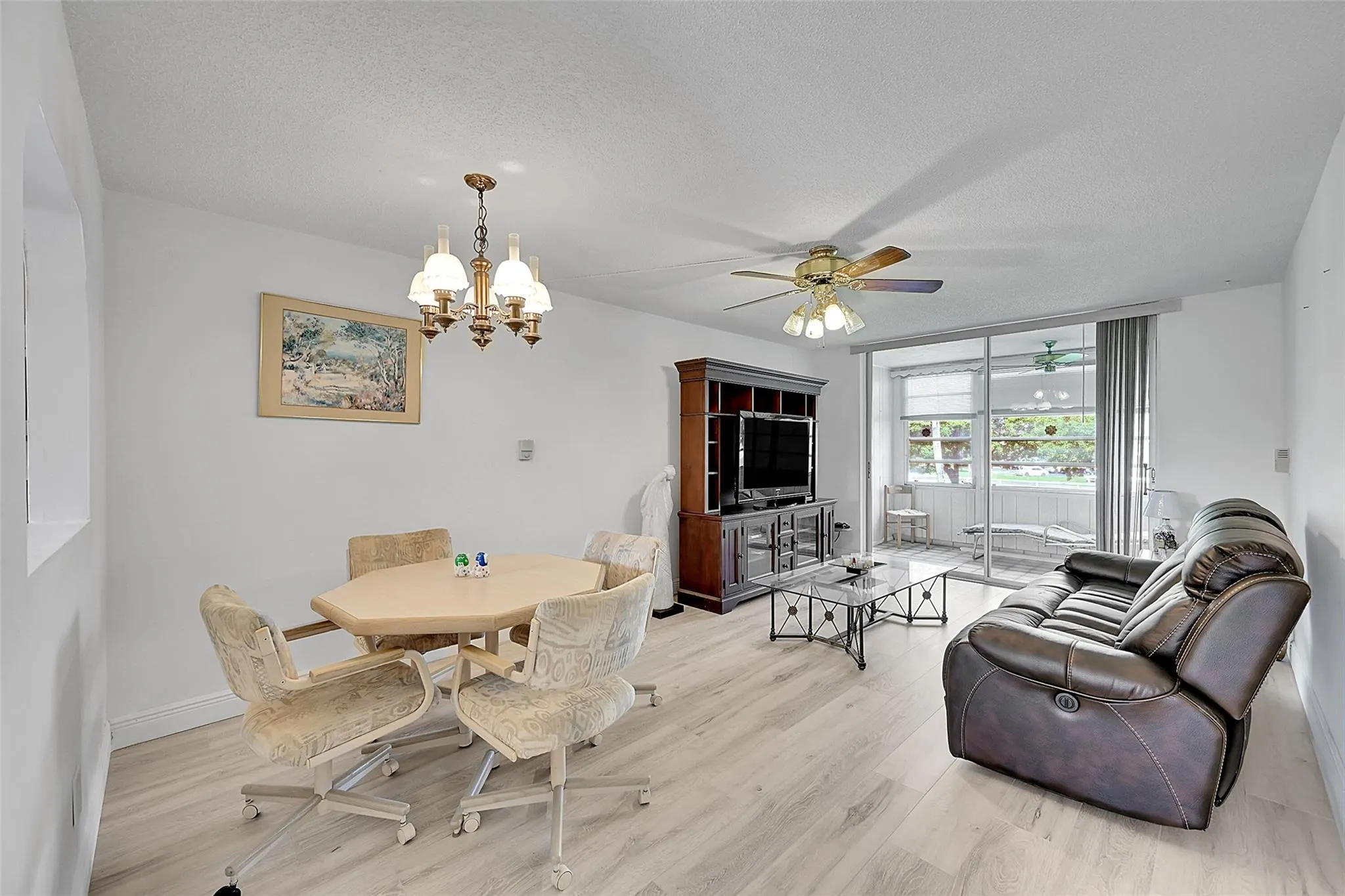 9380 Sunrise Lakes Blvd, #206