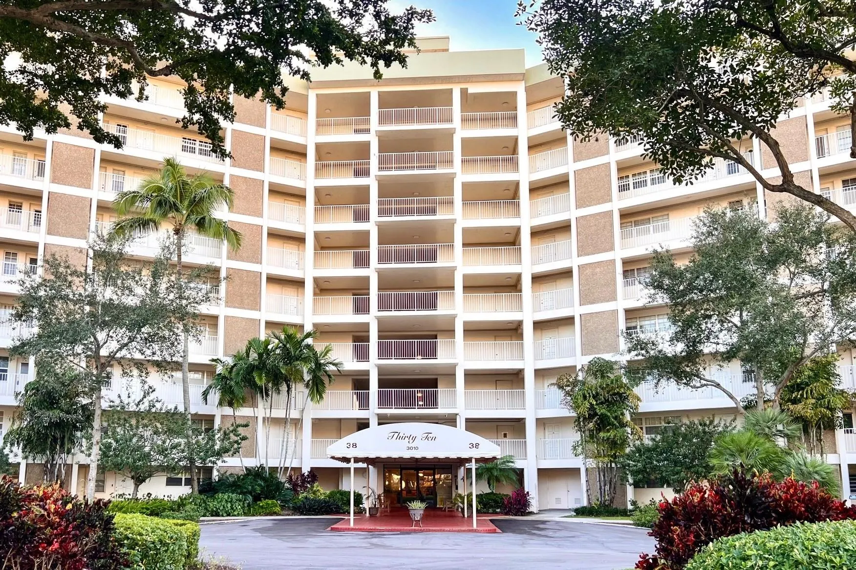 3010 N Course Dr, #511