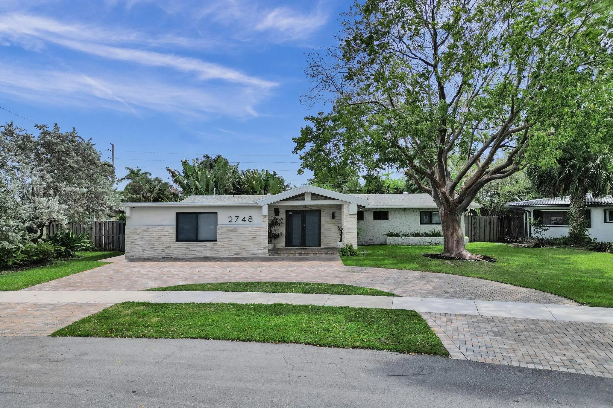 2748 NW 9th Ln