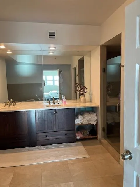 14951 Royal Oaks Ln, #808