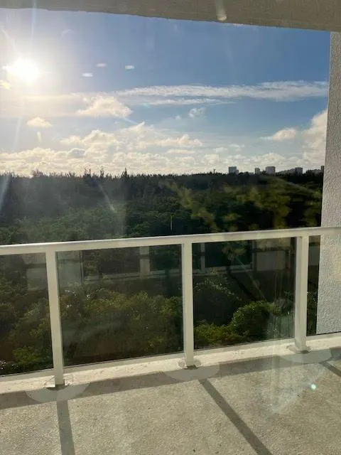 14951 Royal Oaks Ln, #808