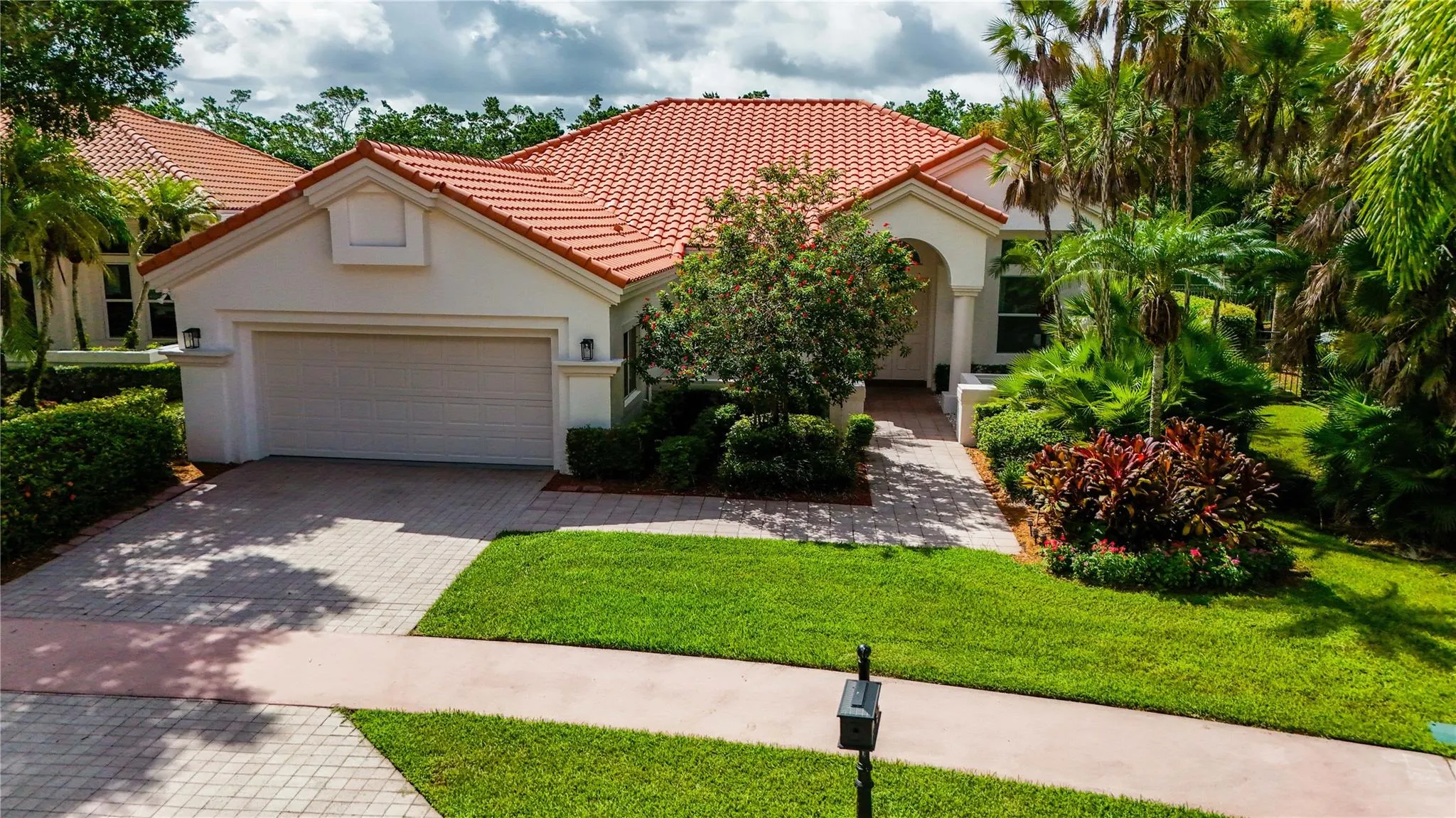 2690 Oakmont Drive