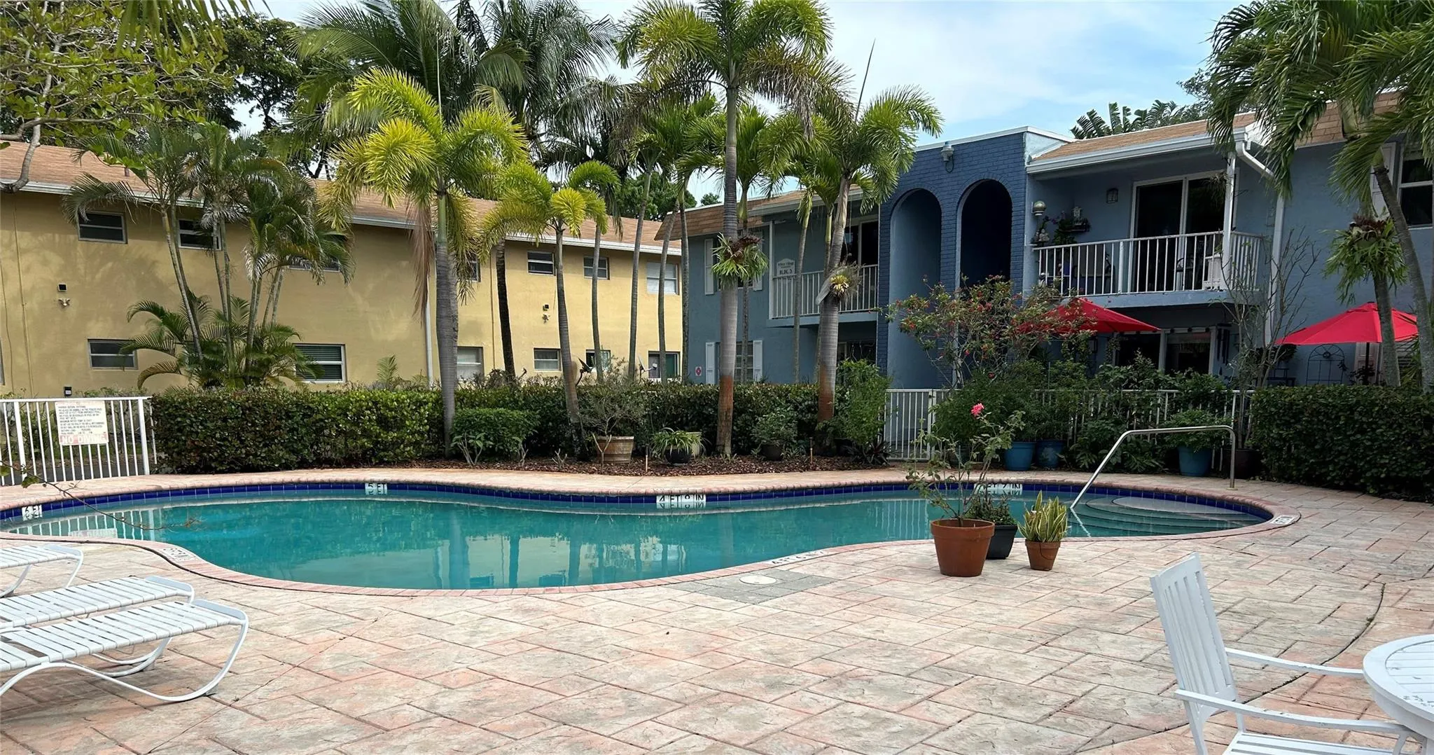 2607 NE 8th Ave, #28