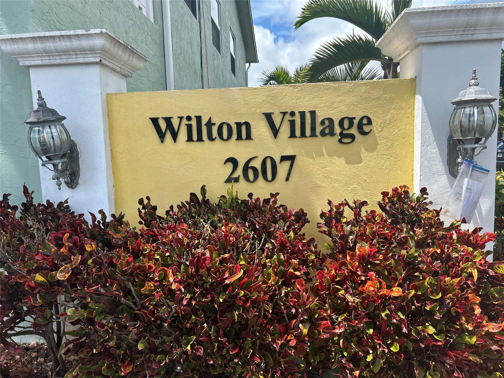 2607 NE 8th Ave, #28