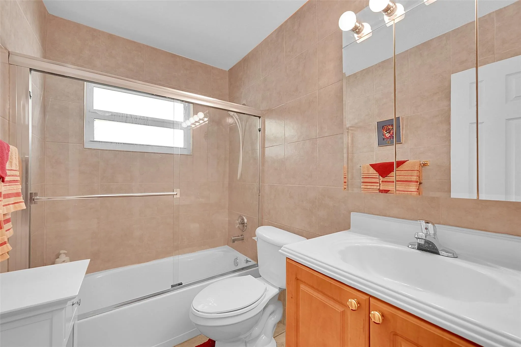 2607 NE 8th Ave, #28