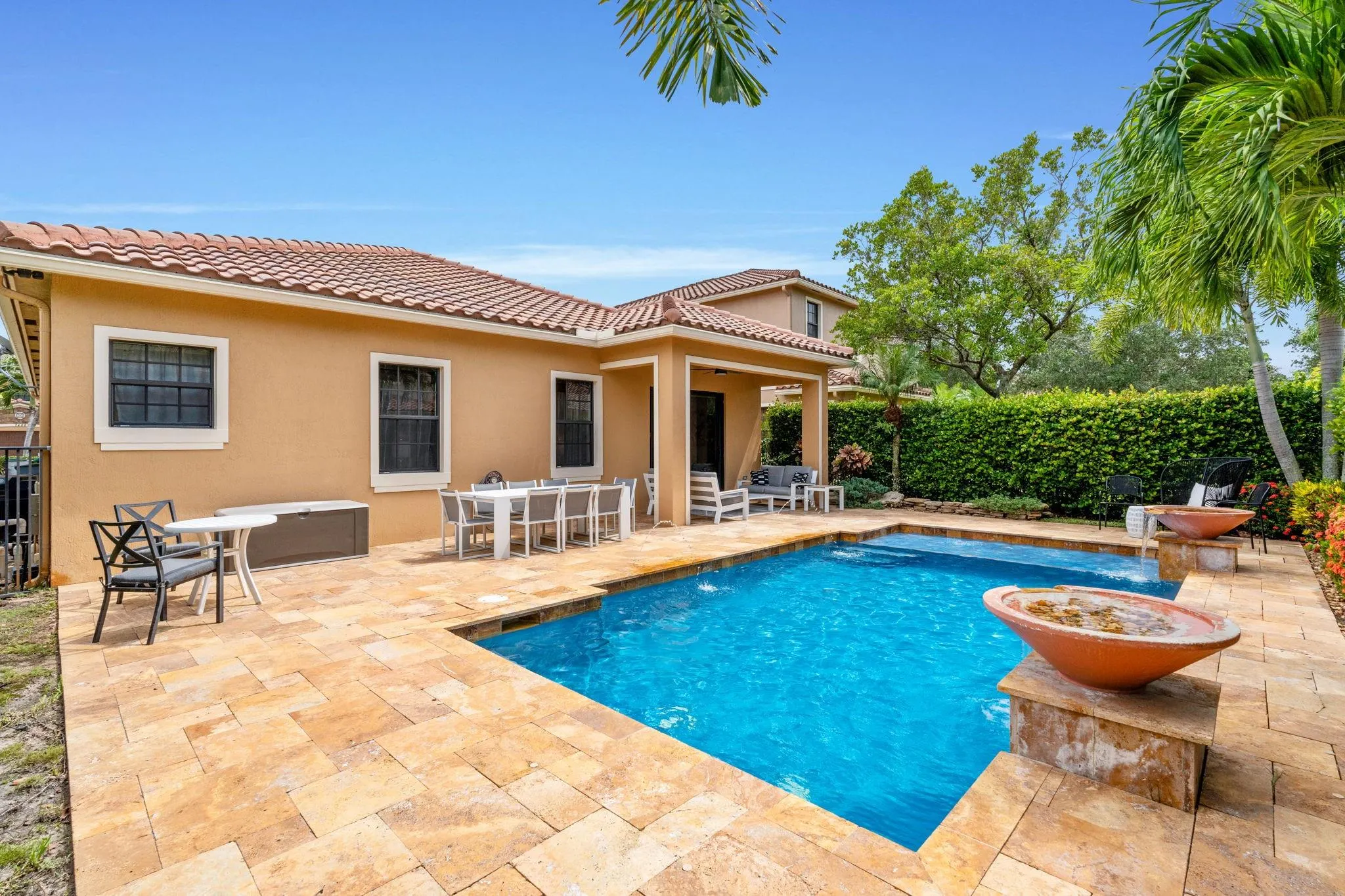 7501 NW 112th Ter