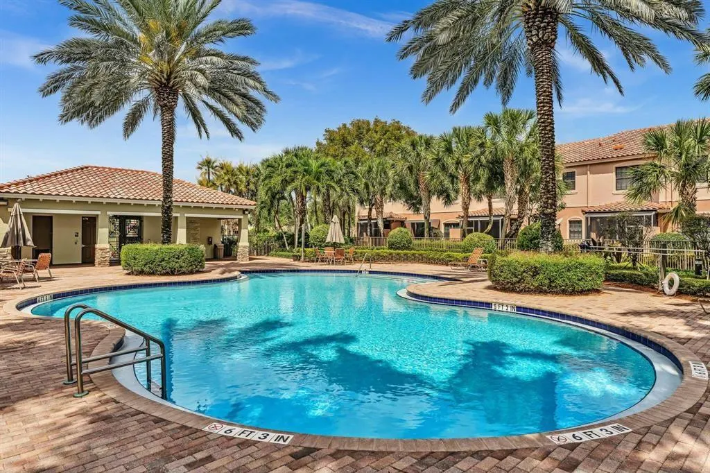 7501 NW 112th Ter