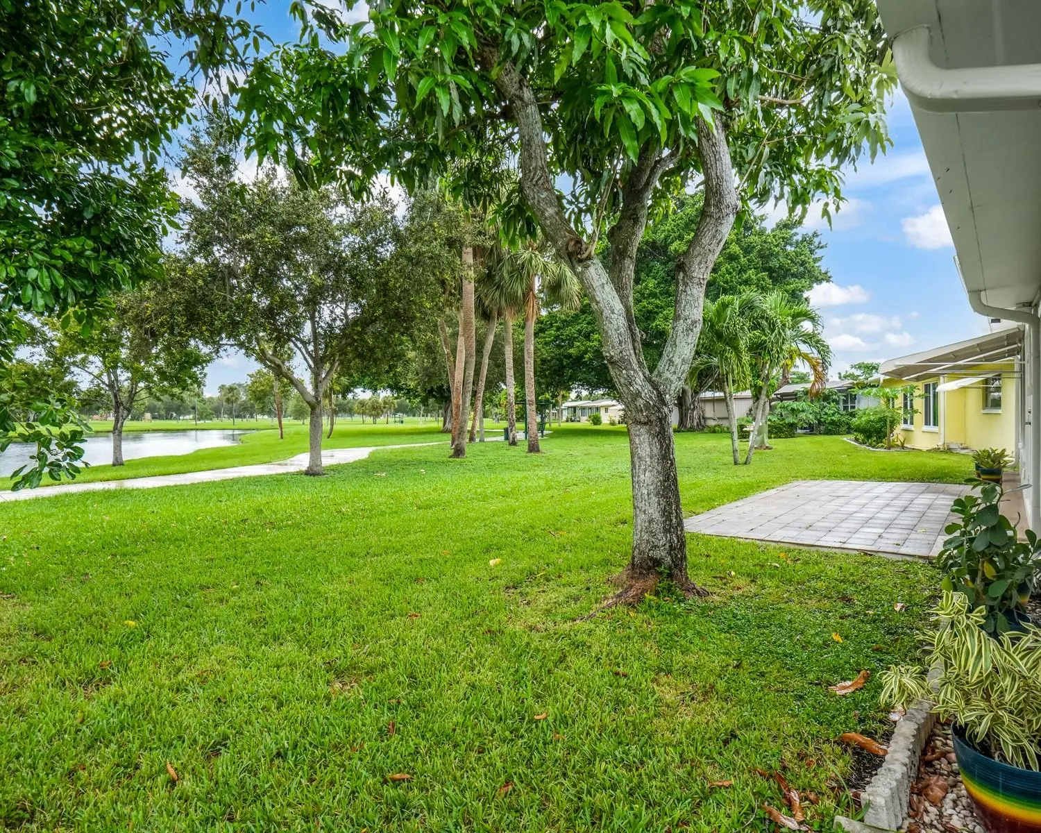 4513 NW 43rd Ter