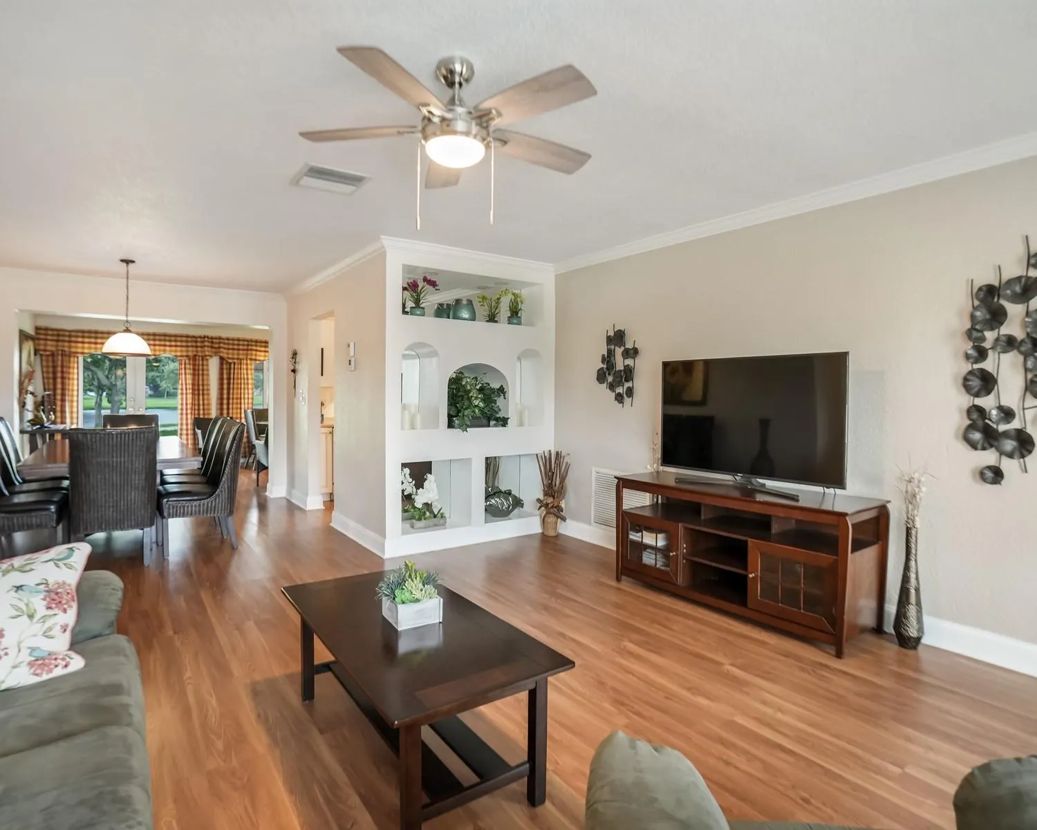 4513 NW 43rd Ter