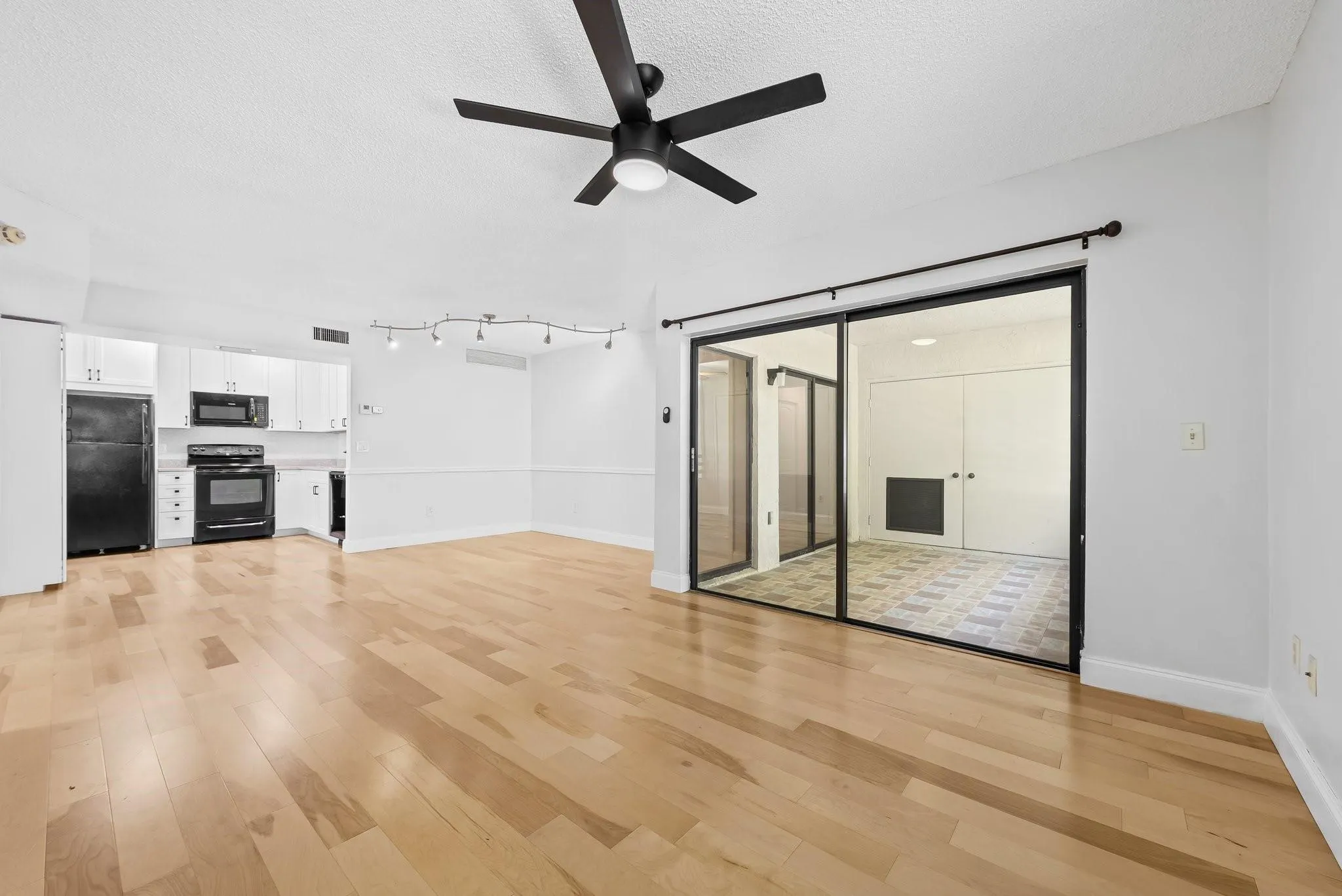 9821 NW 3rd St, #9821