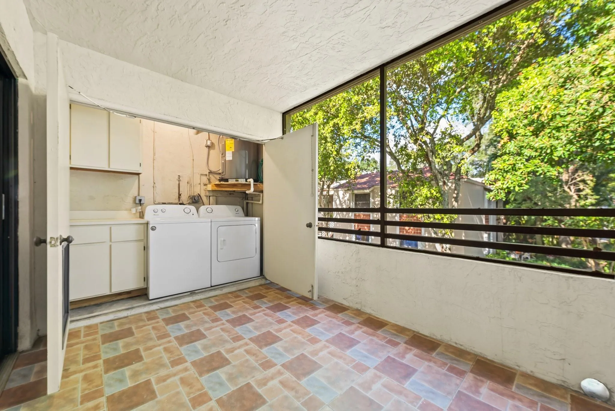 9821 NW 3rd St, #9821