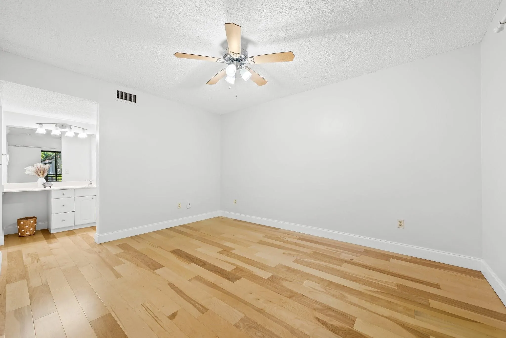 9821 NW 3rd St, #9821