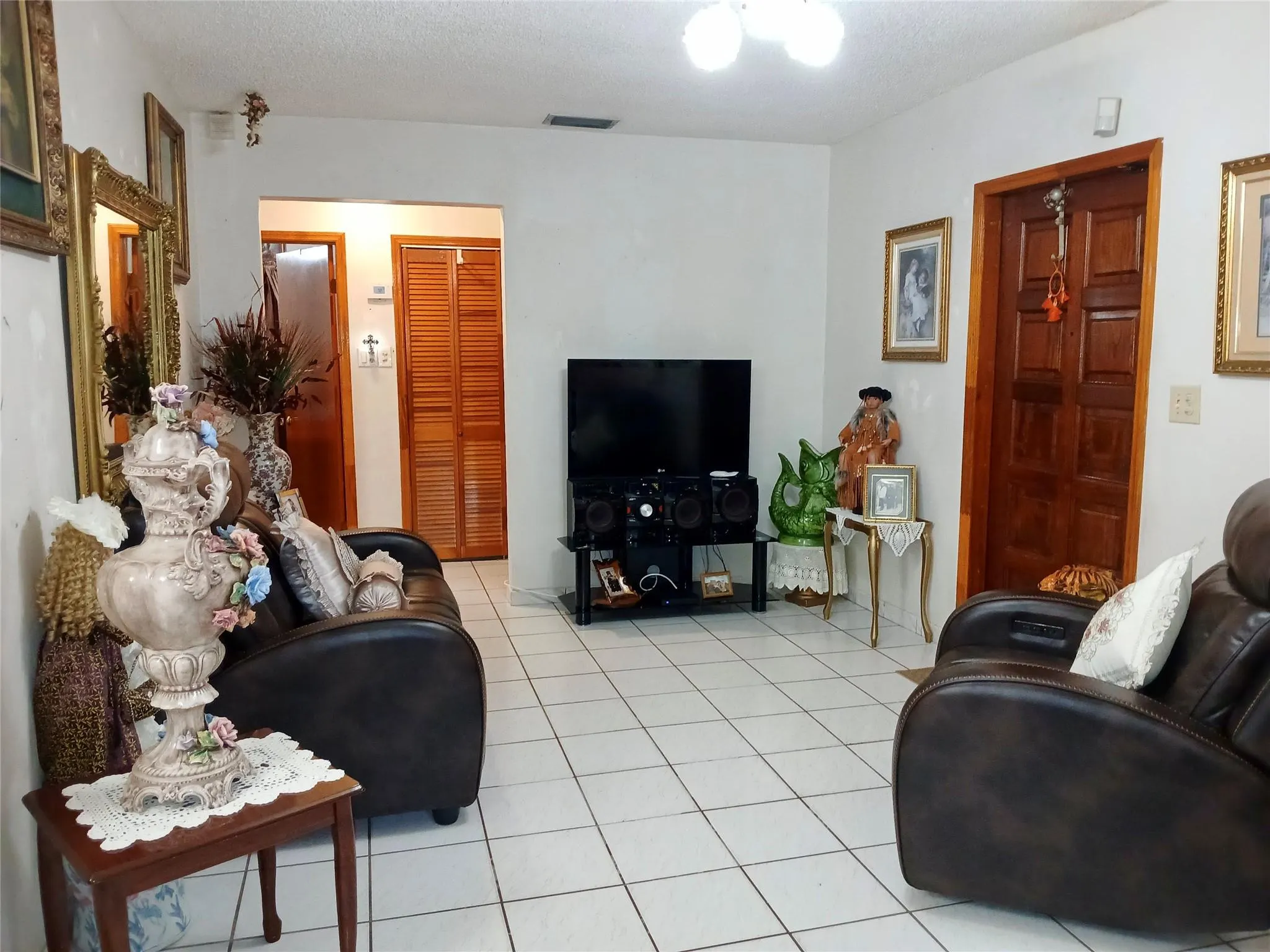3321 SW 68th Ave