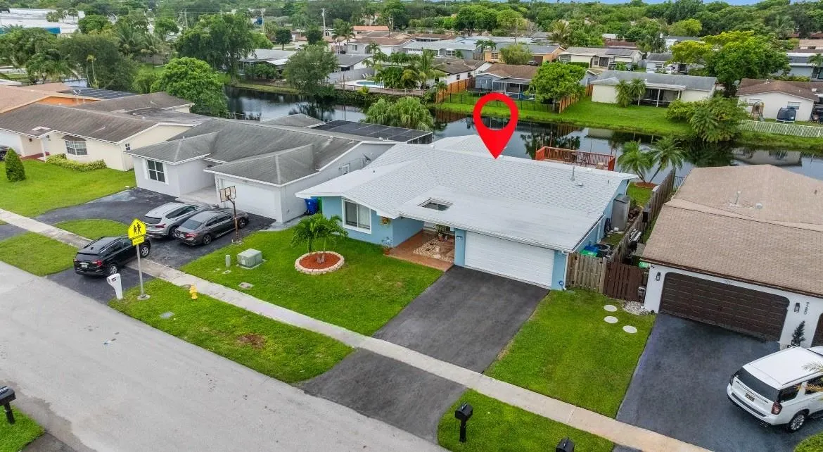9260 NW 21st Mnr