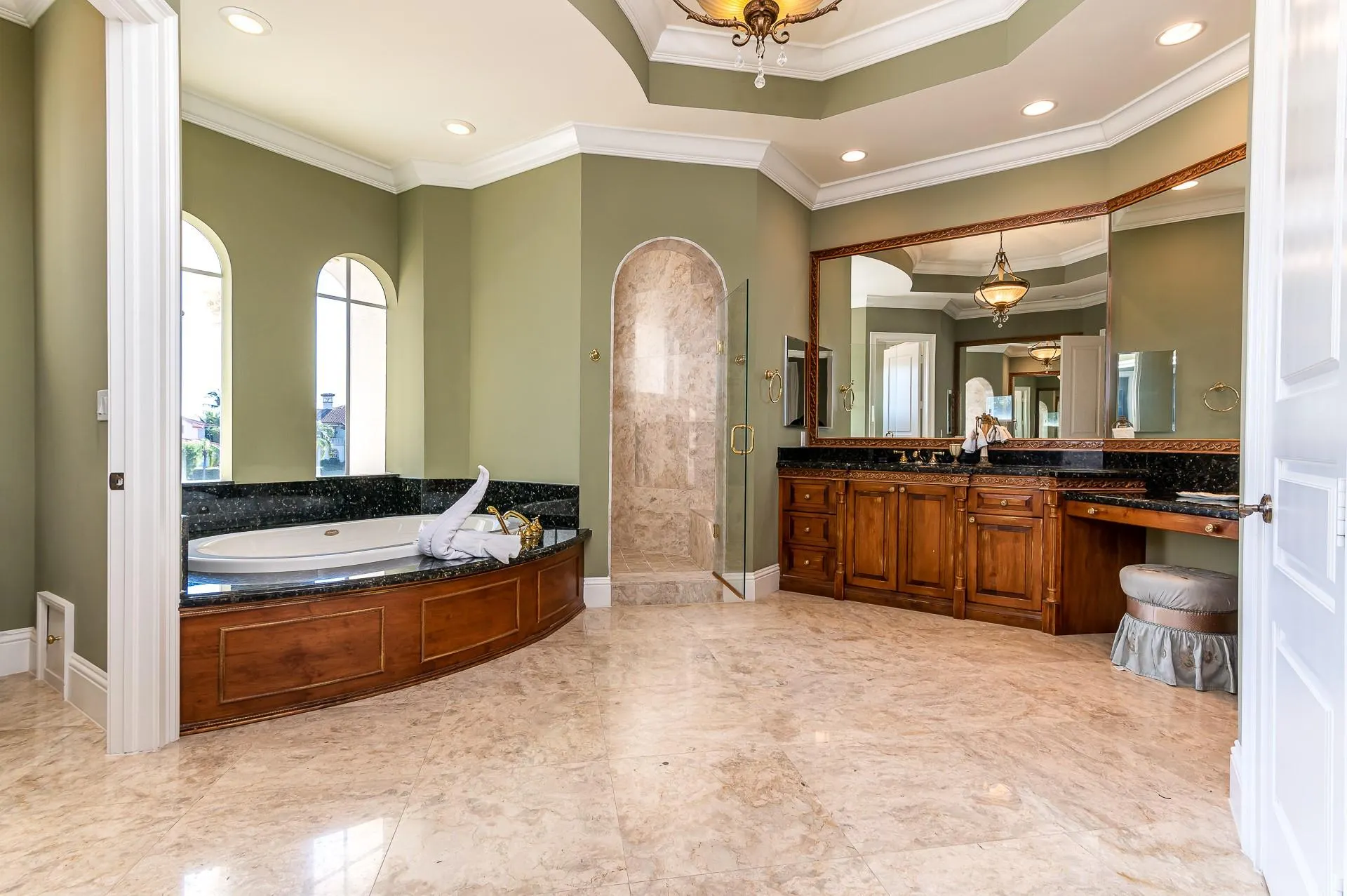 580 Admirals Way
