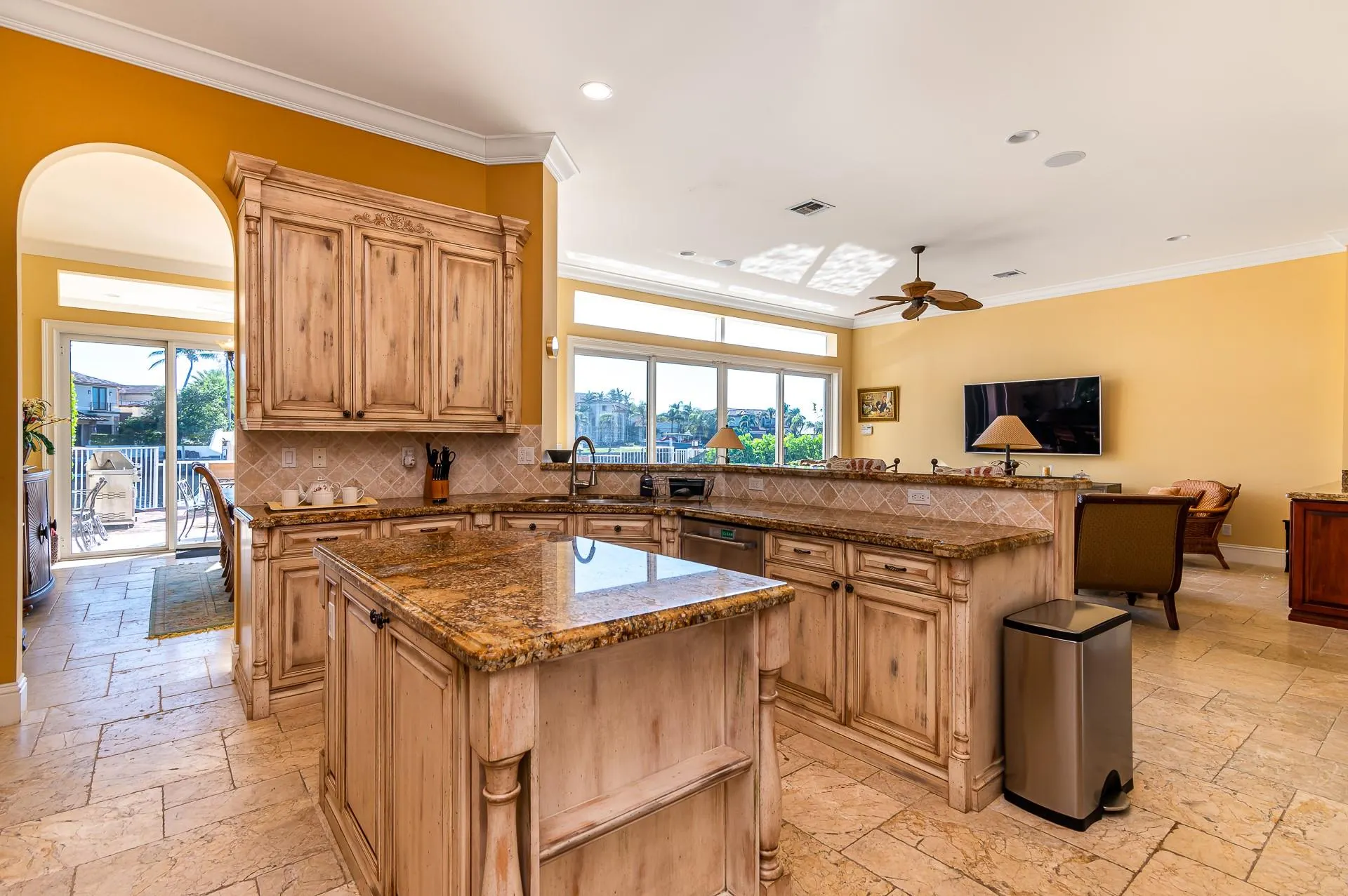 580 Admirals Way