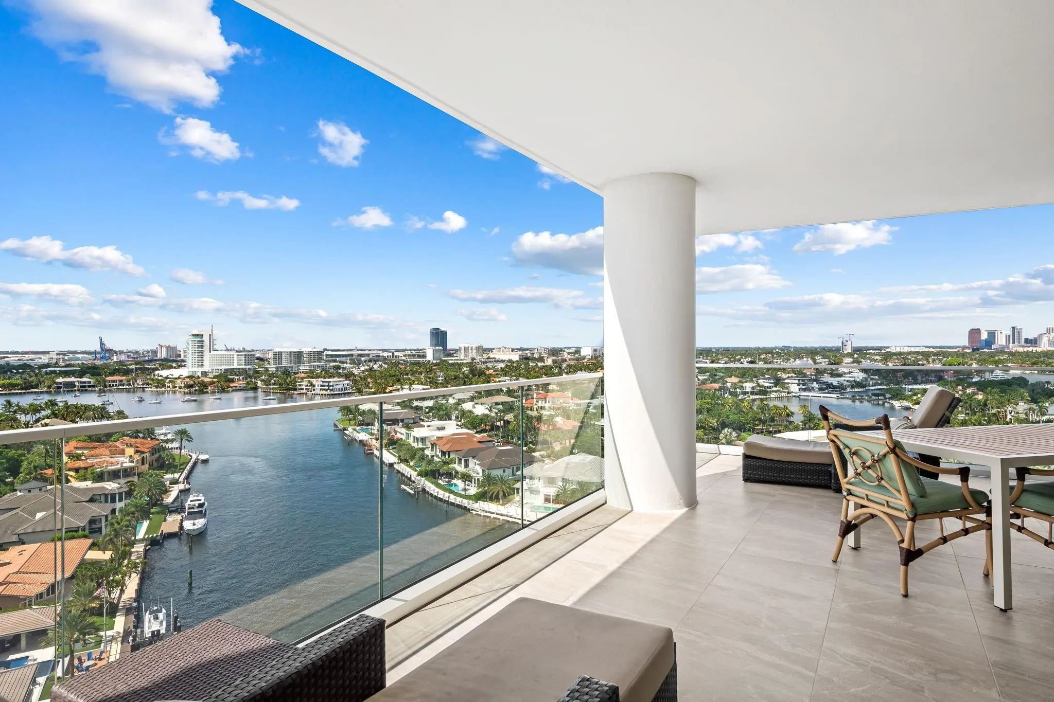 3055 Harbor Dr, #1603