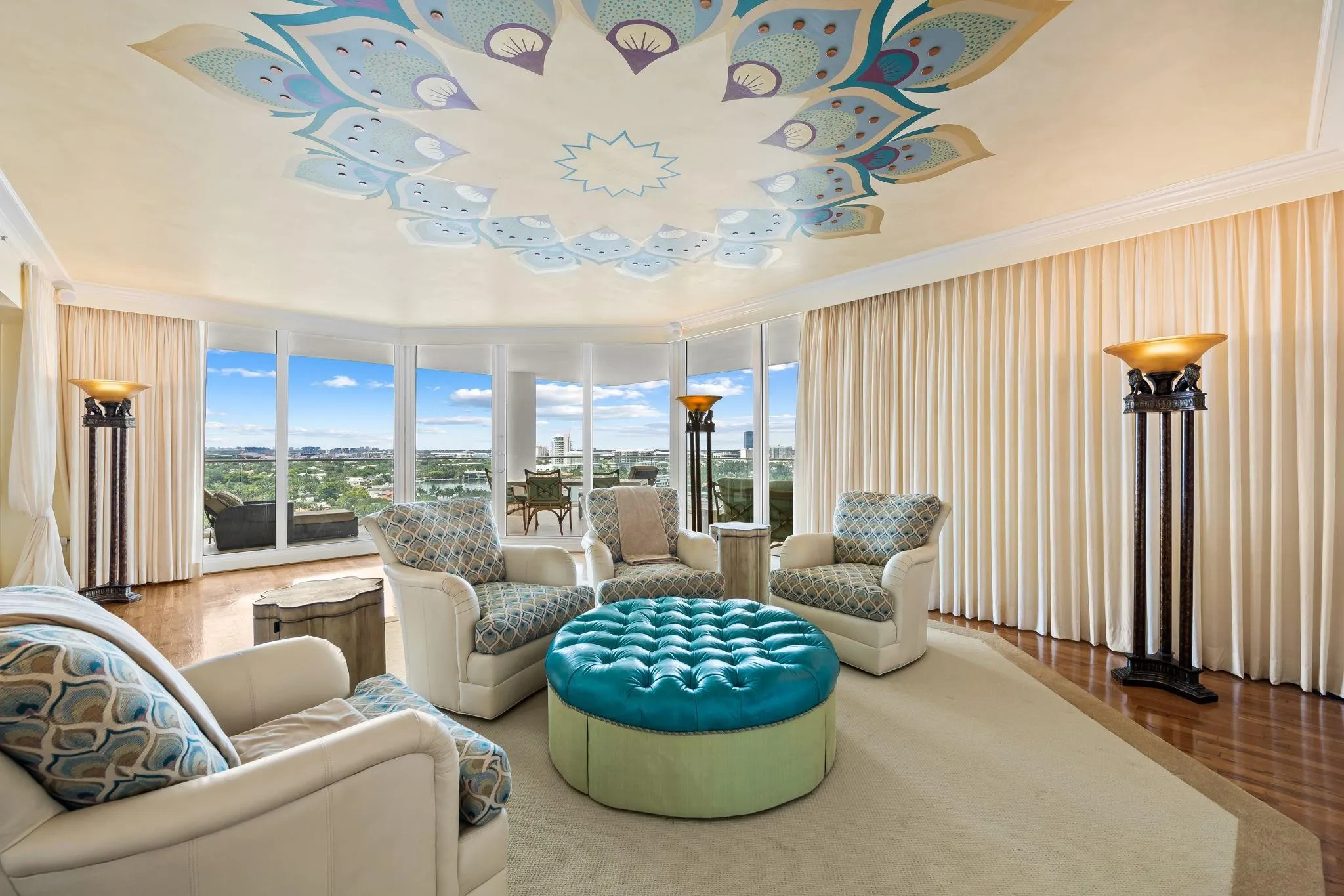 3055 Harbor Dr, #1603