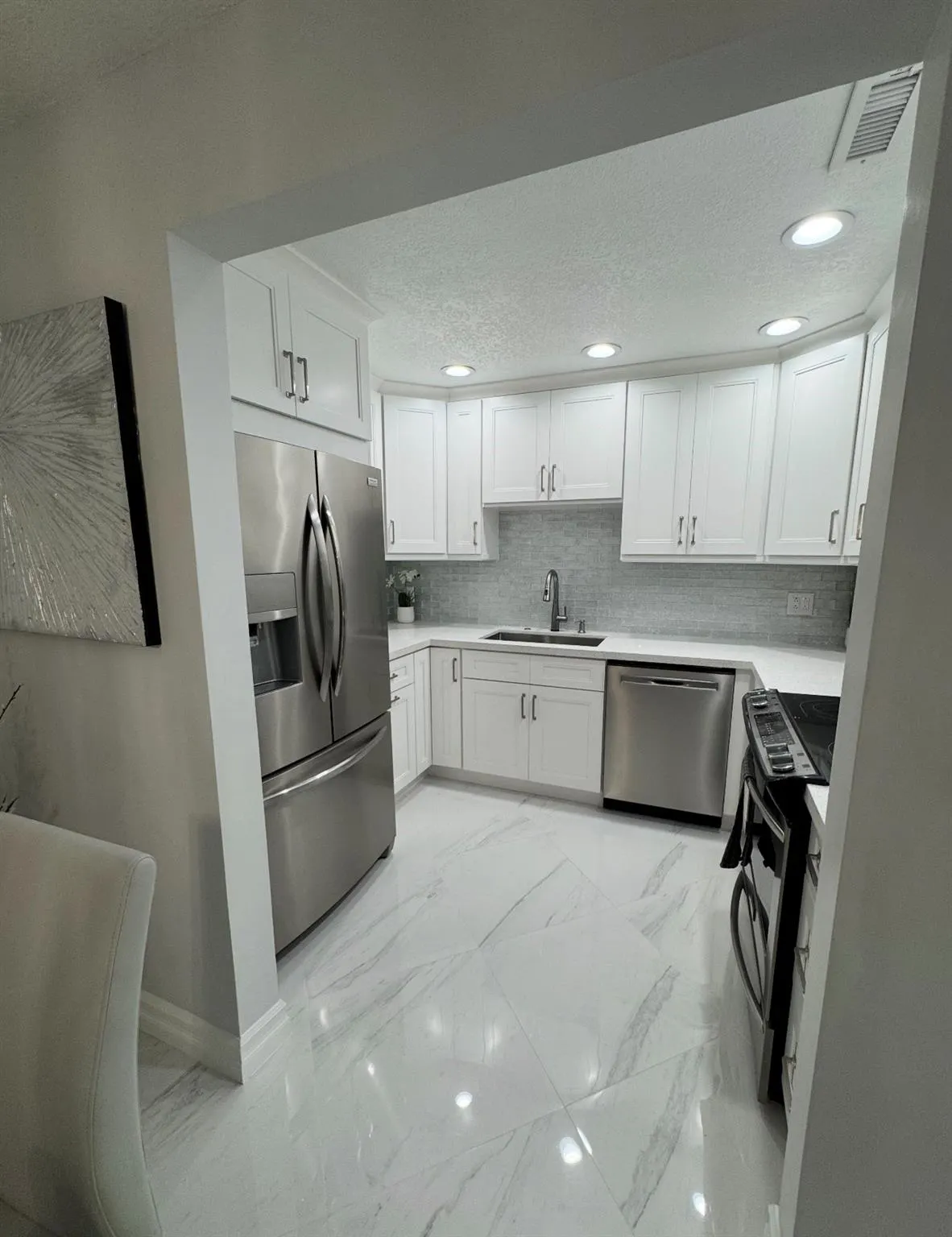 6379 Bay Club Dr, #2