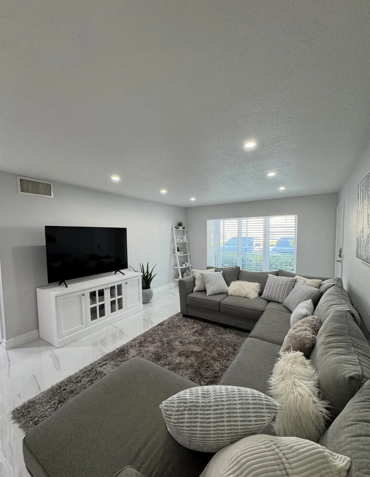 6379 Bay Club Dr, #2